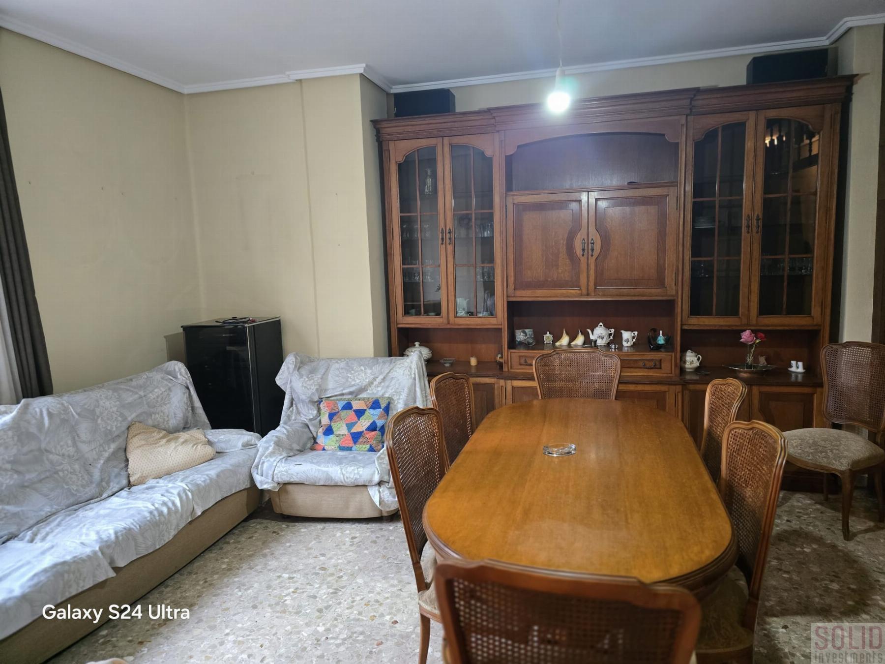 For sale of flat in Valencia