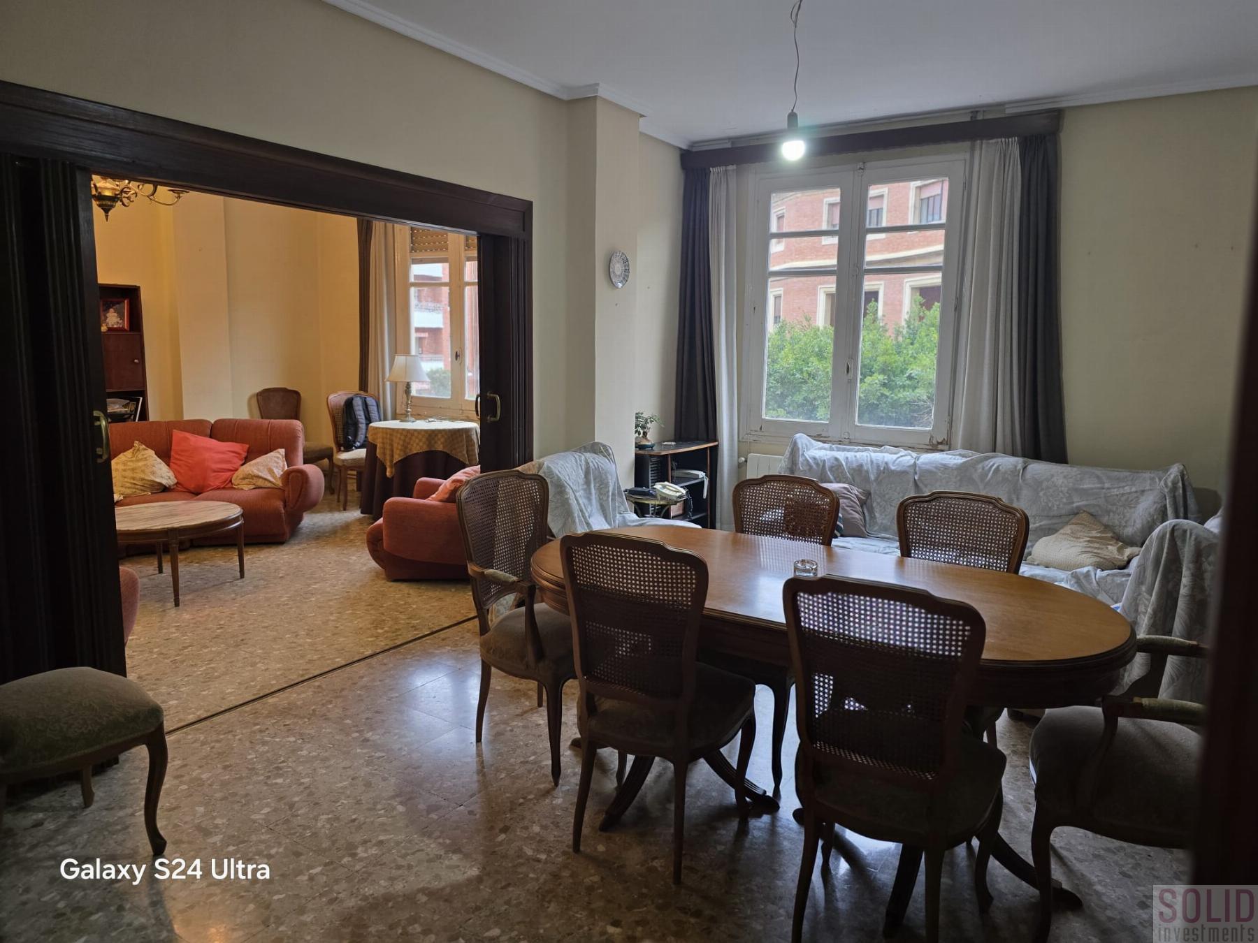 For sale of flat in Valencia