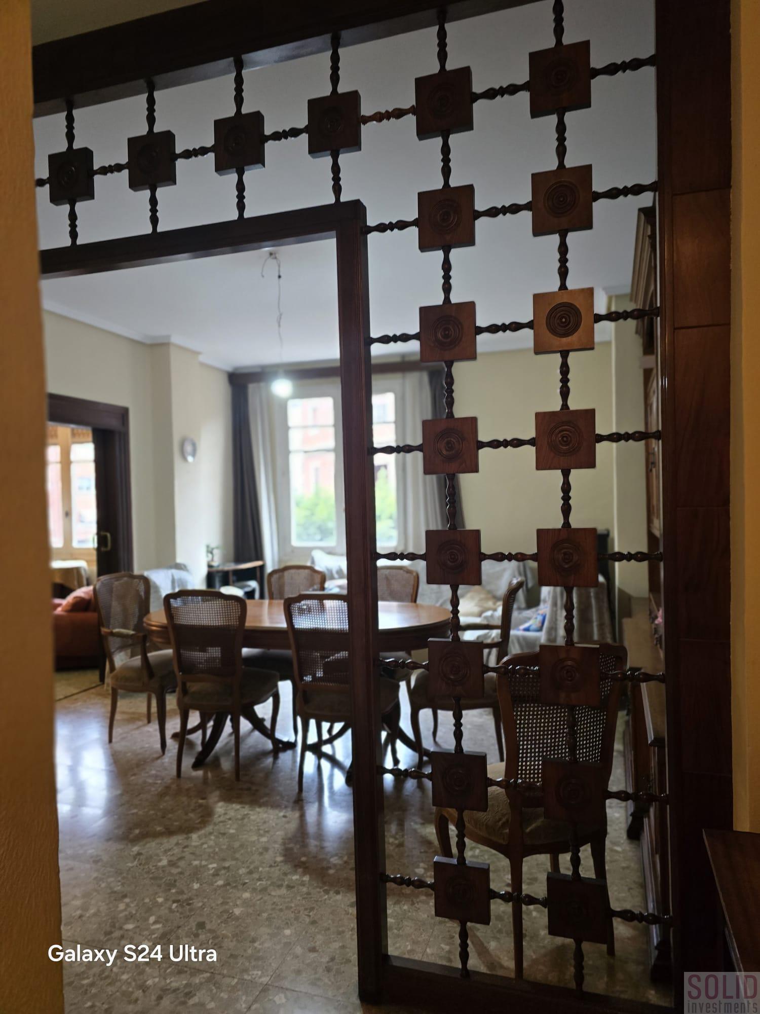 For sale of flat in Valencia