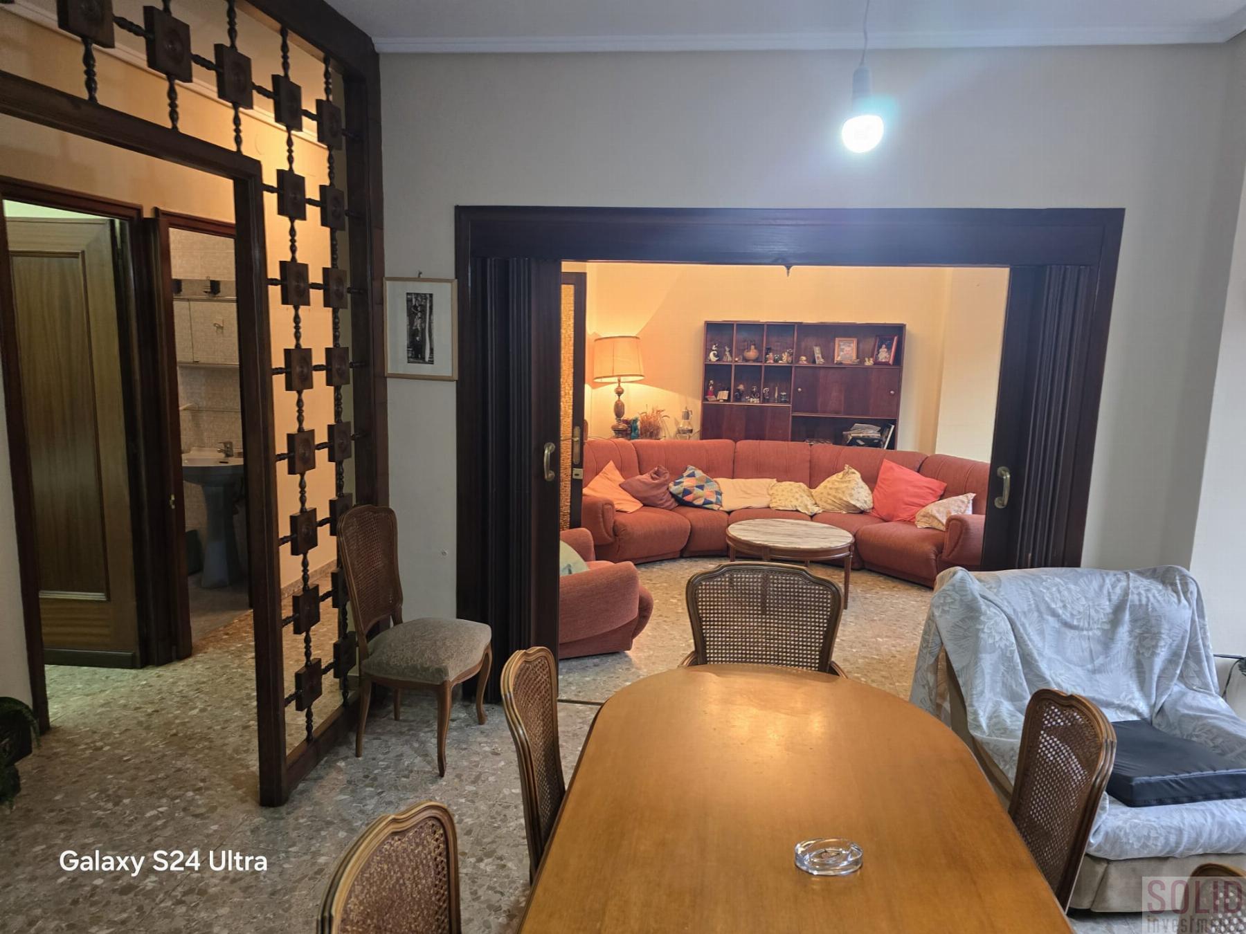 For sale of flat in Valencia