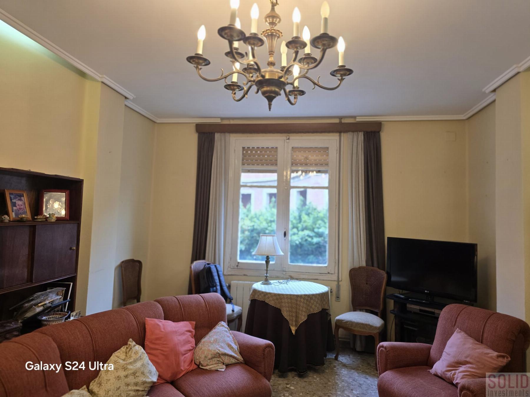 For sale of flat in Valencia