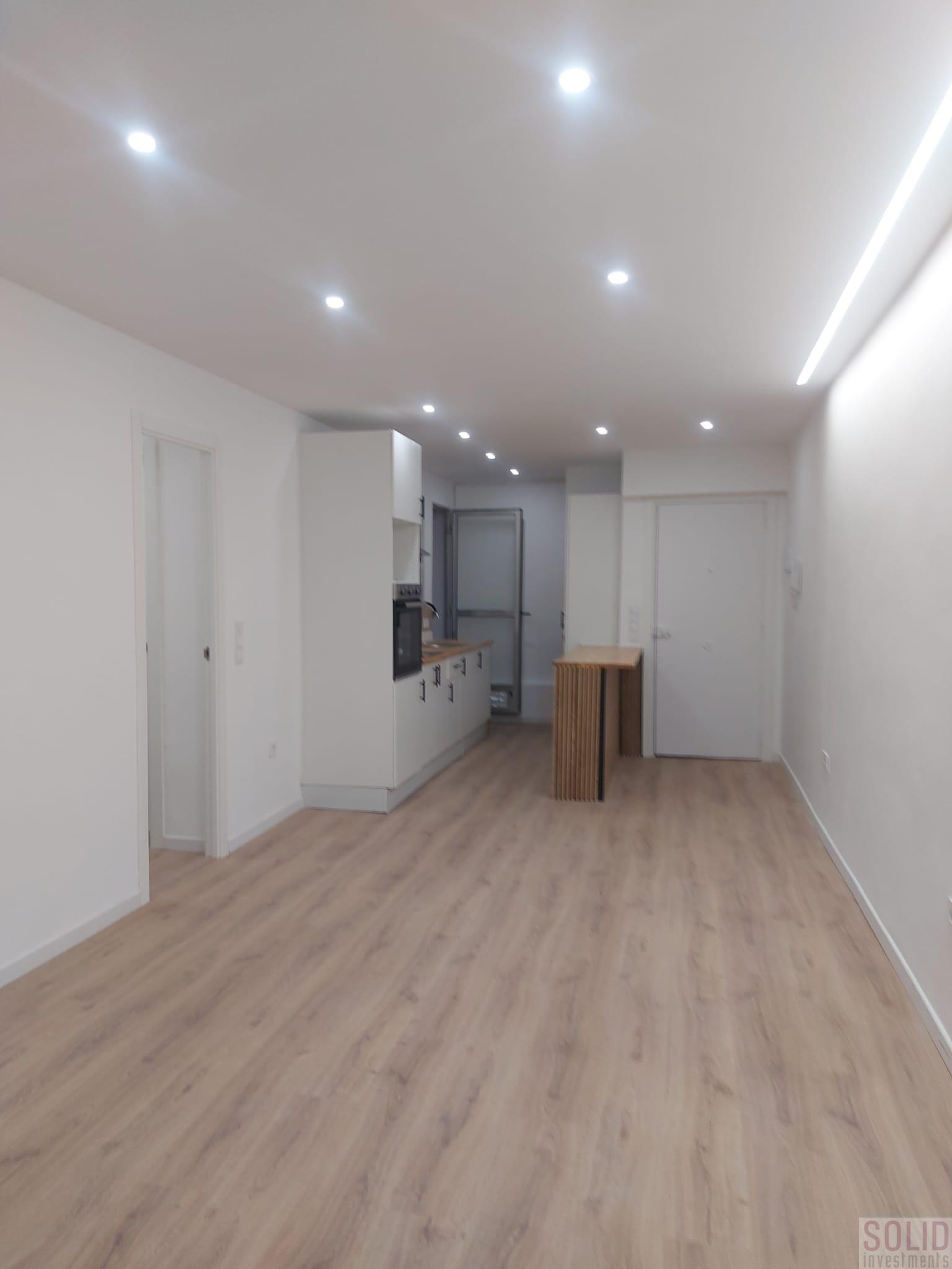 For sale of flat in Valencia