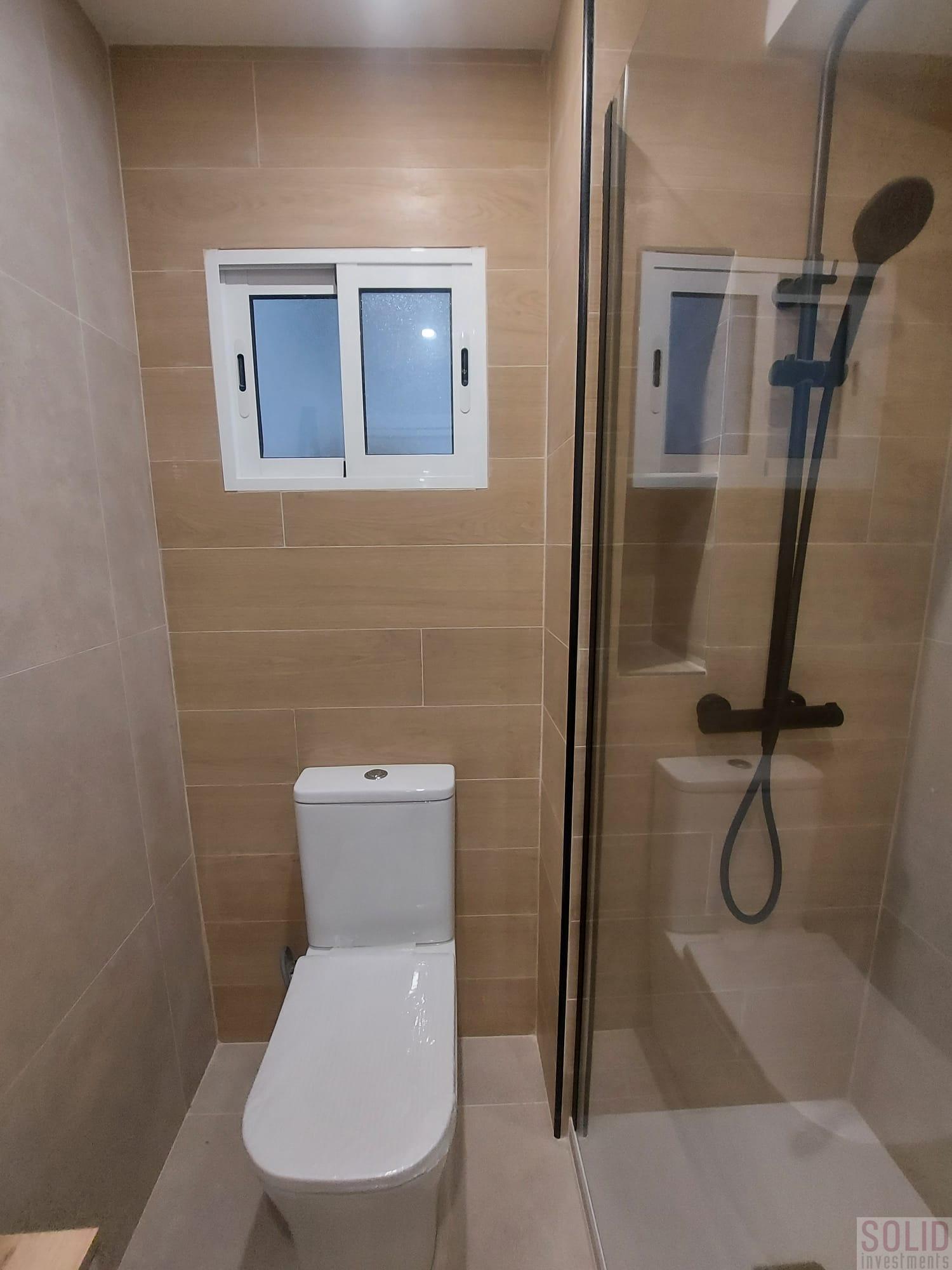For sale of flat in Valencia