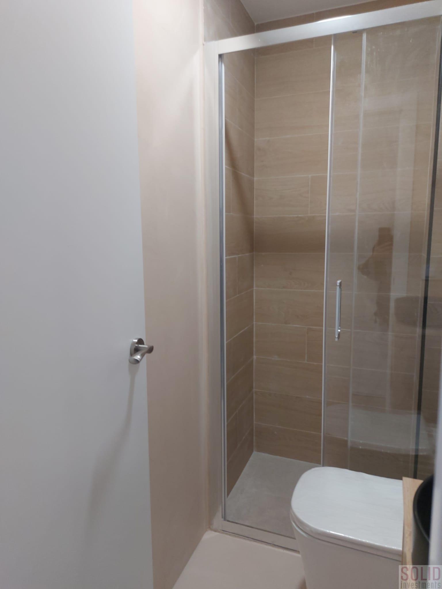 For sale of flat in Valencia
