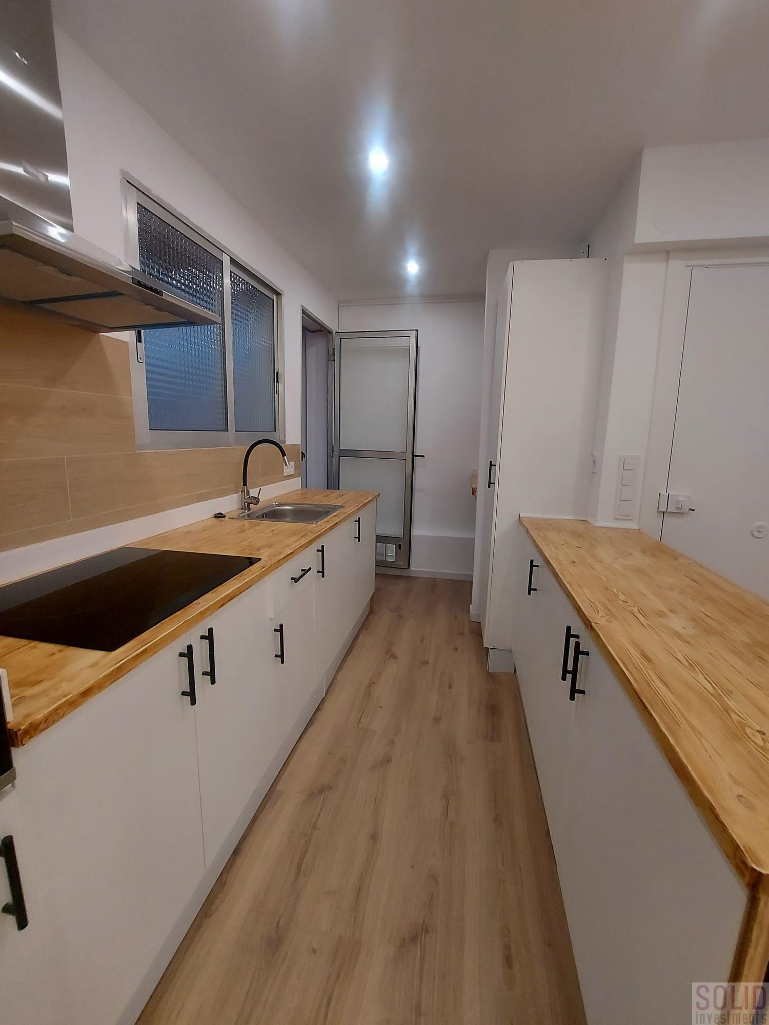 For sale of flat in Valencia