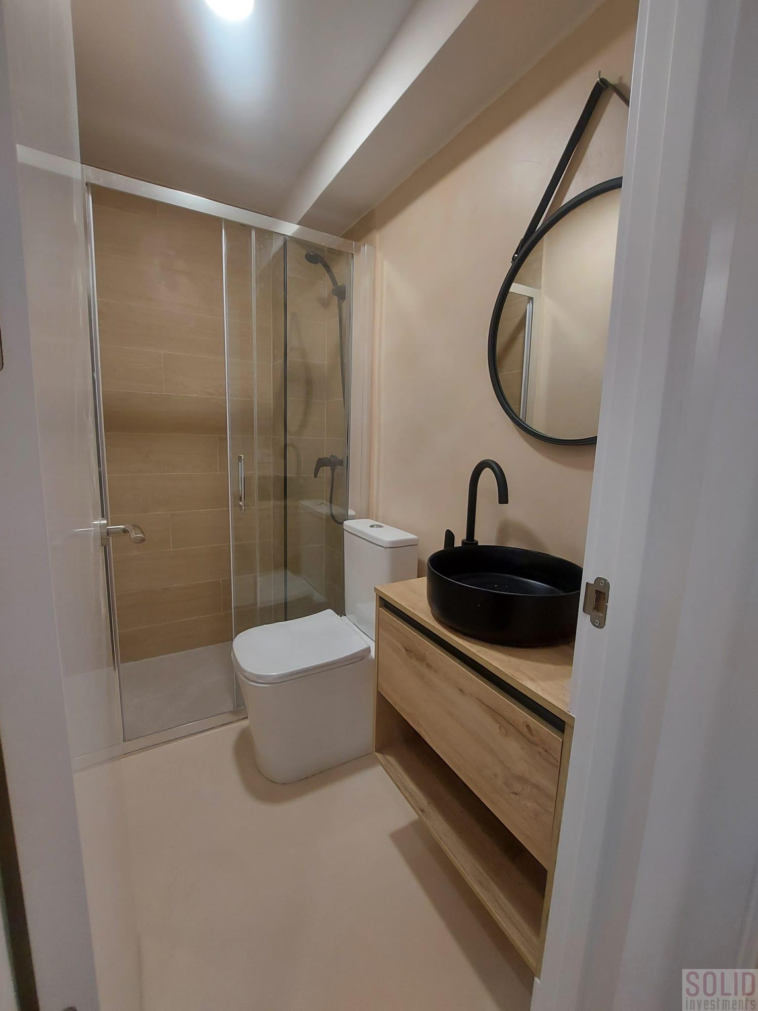 For sale of flat in Valencia