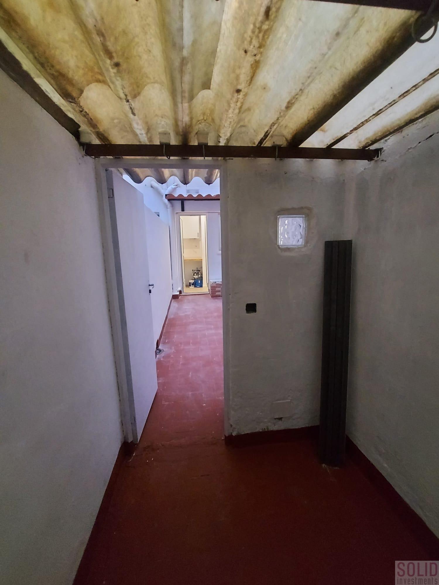 For sale of flat in Valencia