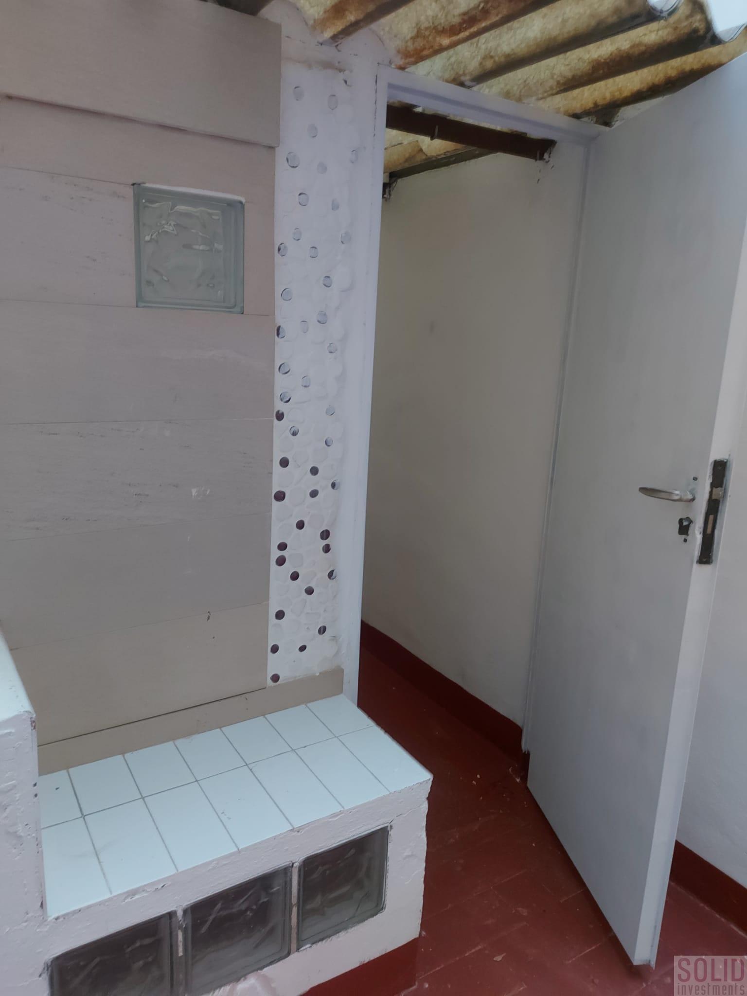 For sale of flat in Valencia