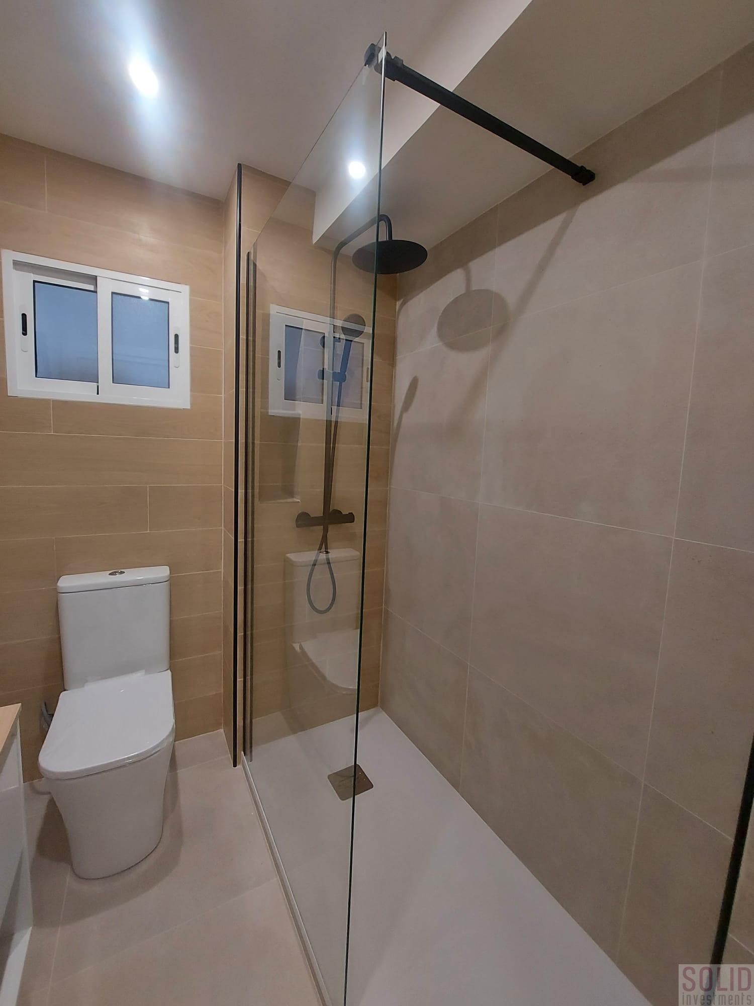 For sale of flat in Valencia