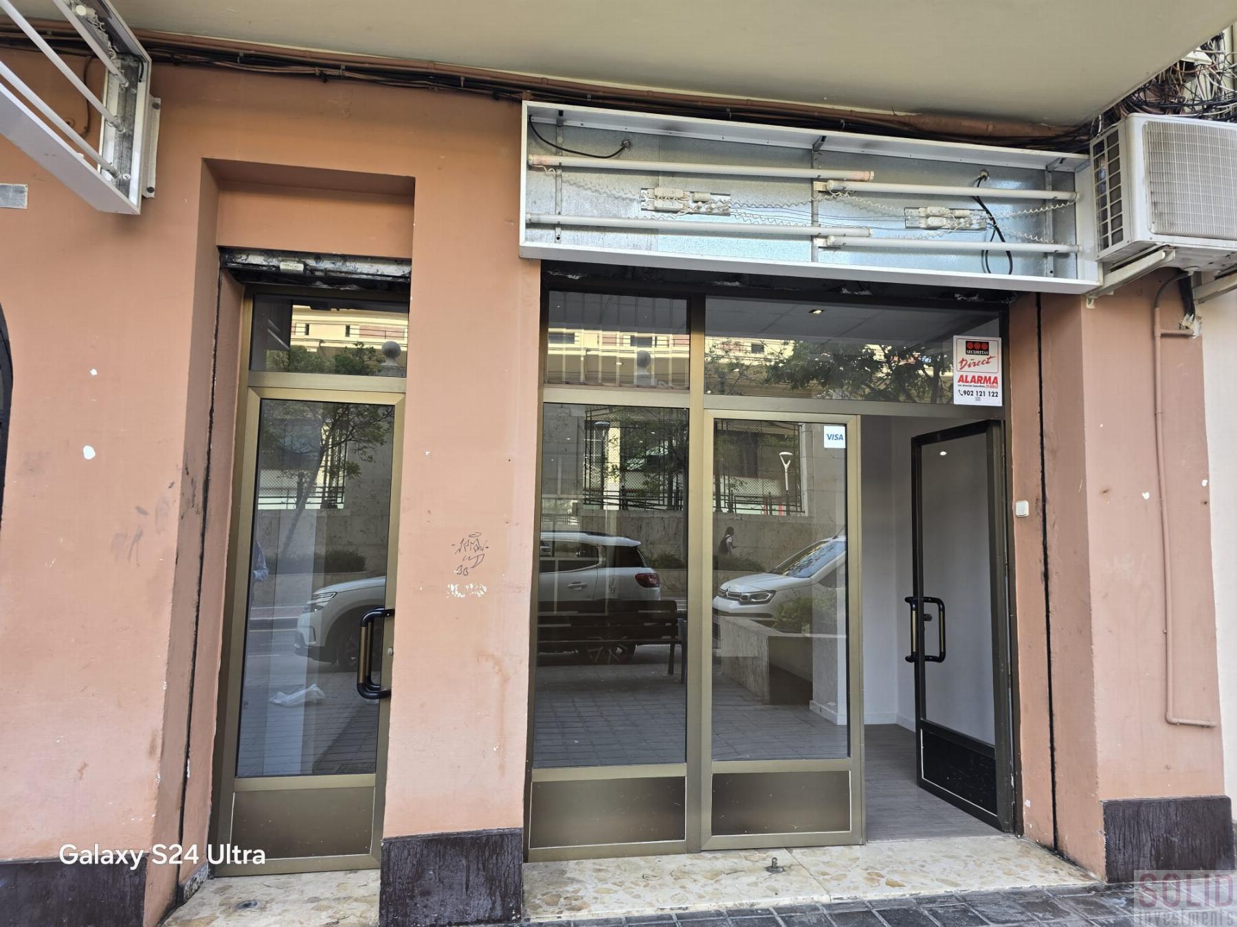 For rent of commercial in Valencia