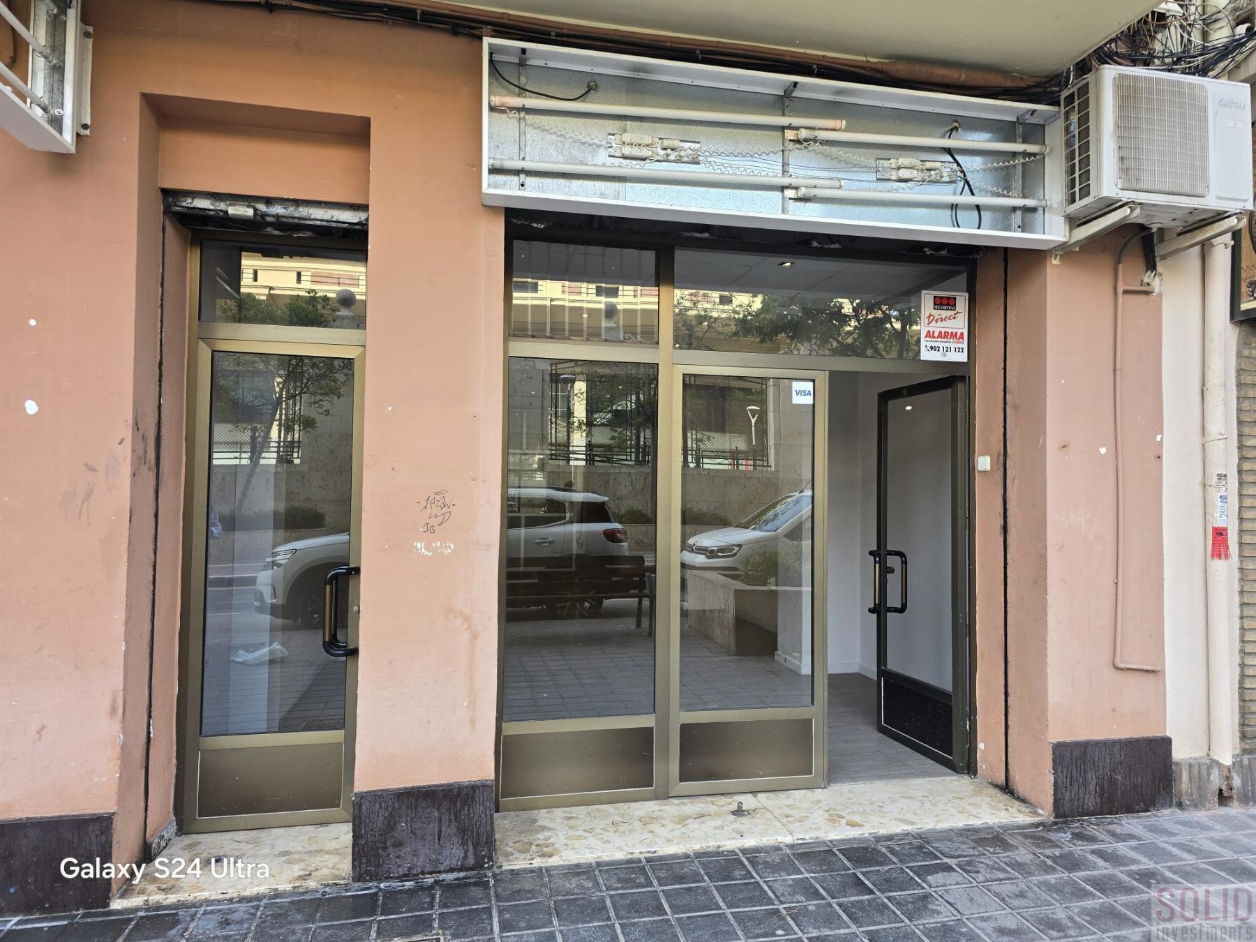 For rent of commercial in Valencia