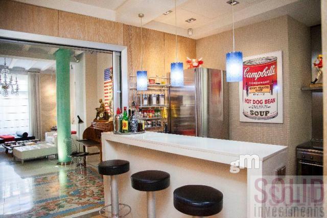 For sale of flat in Valencia