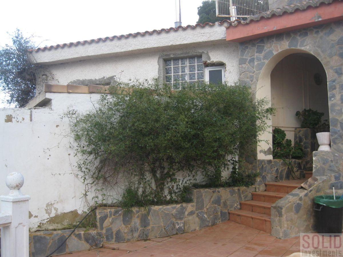 For sale of chalet in Valencia