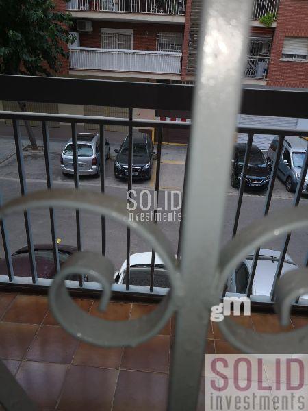 For sale of flat in Valencia