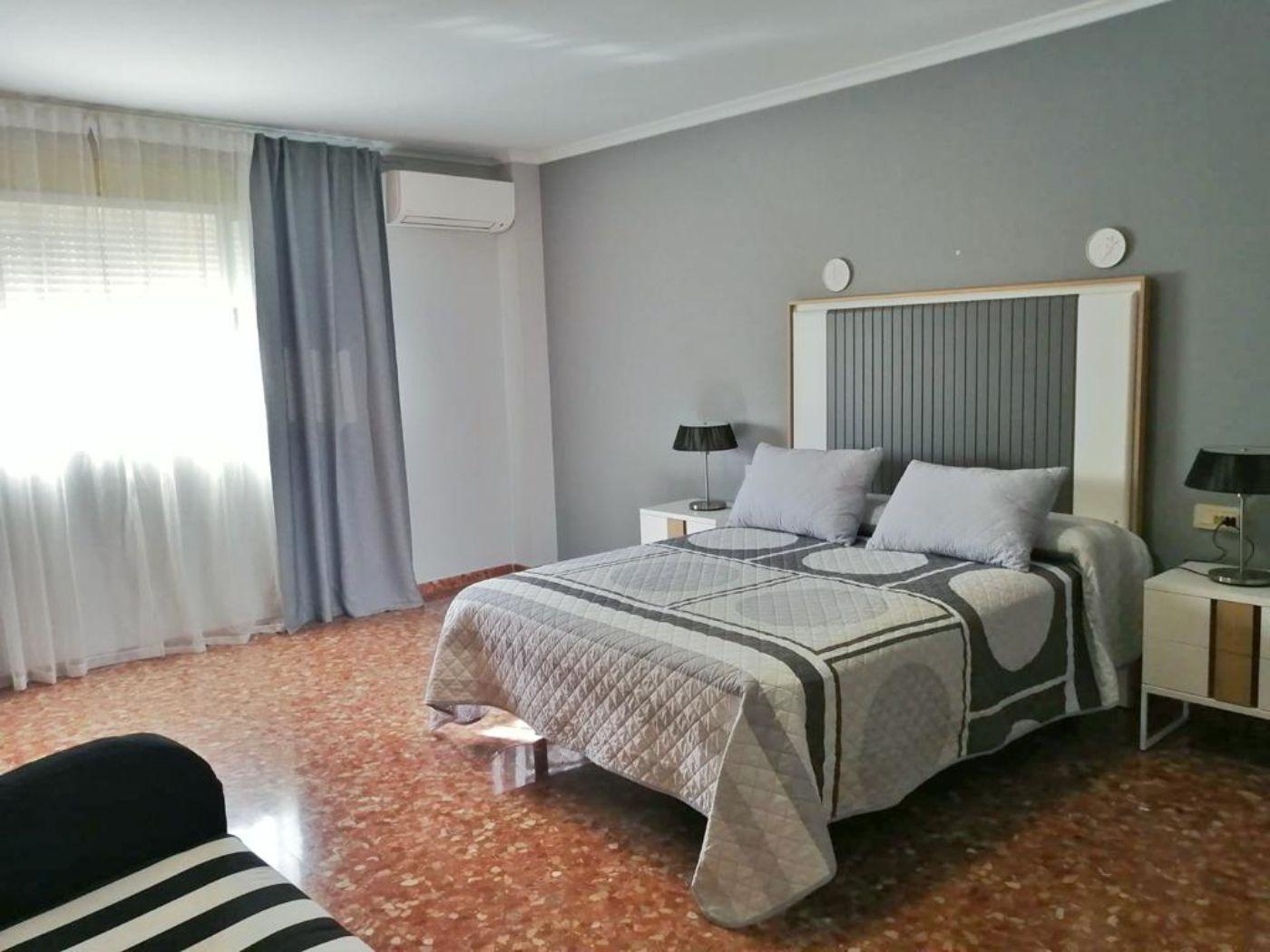 For sale of house in Cheste