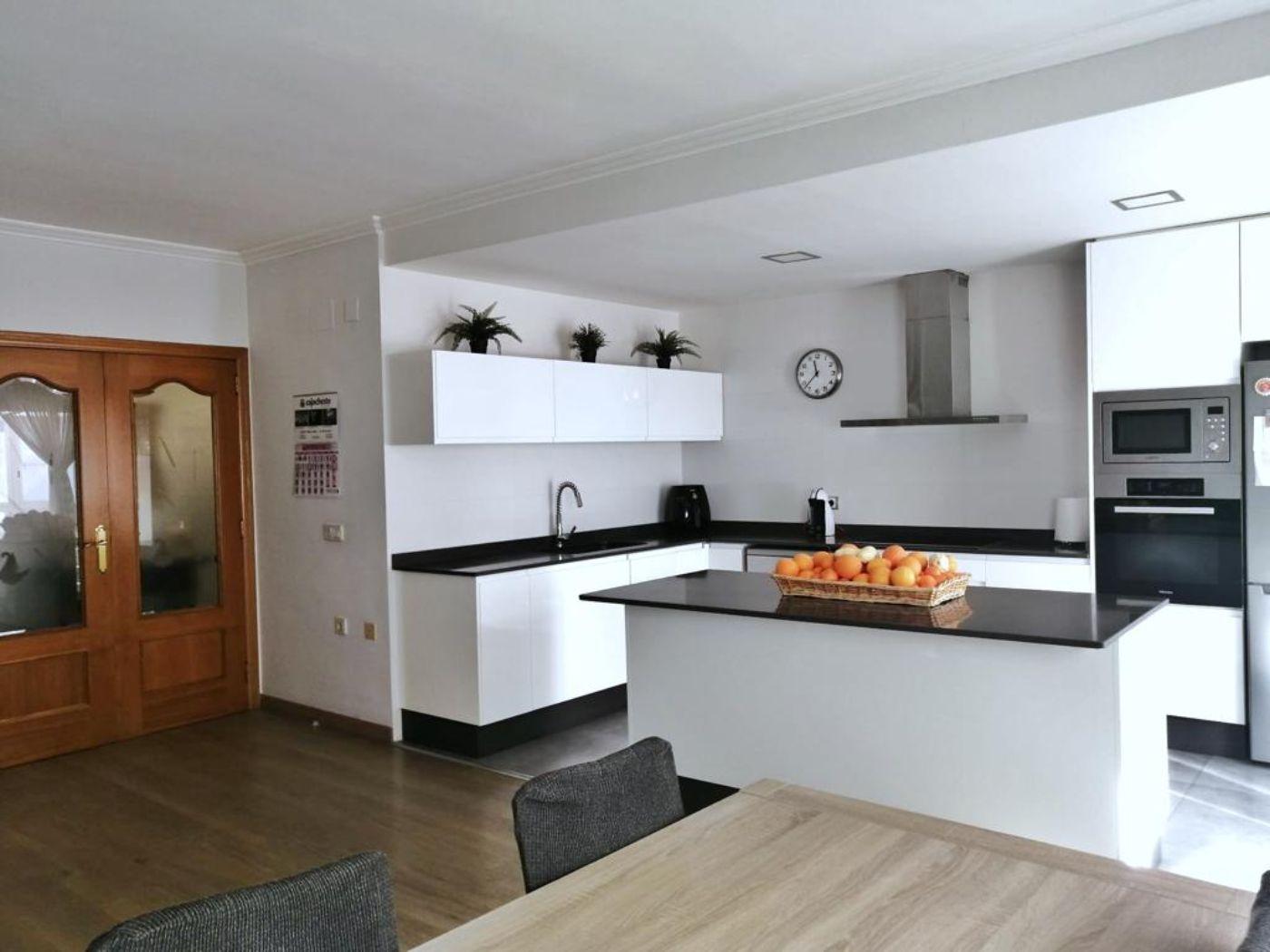 For sale of house in Cheste