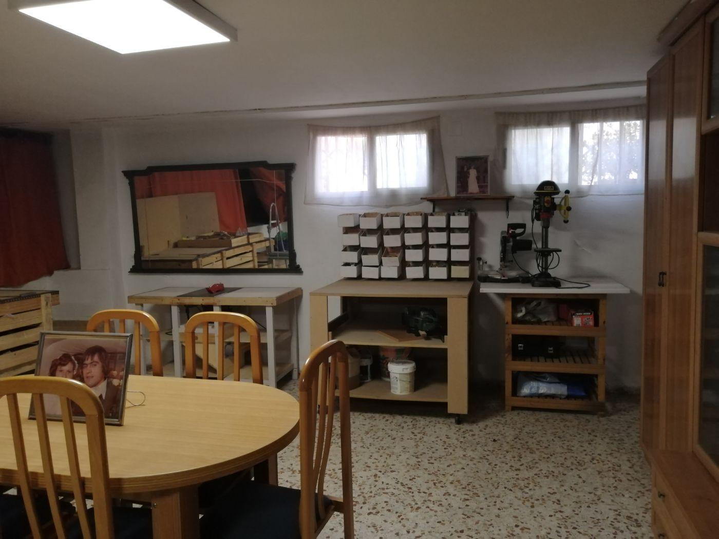 For sale of house in Cheste