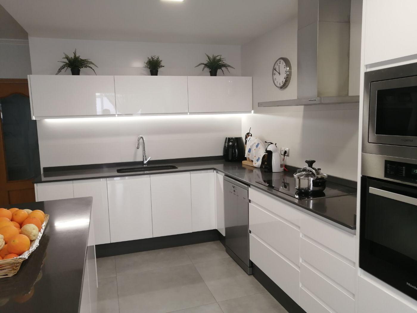 For sale of house in Cheste