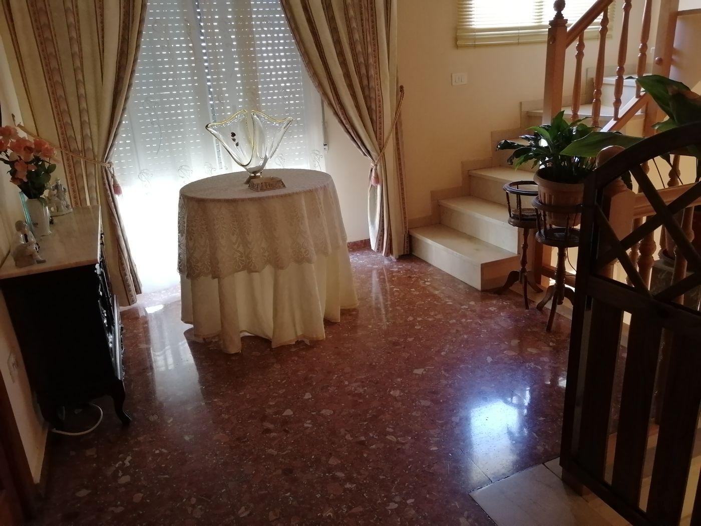 For sale of house in Cheste