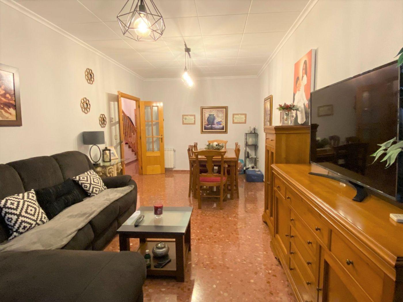 For sale of house in Chiva