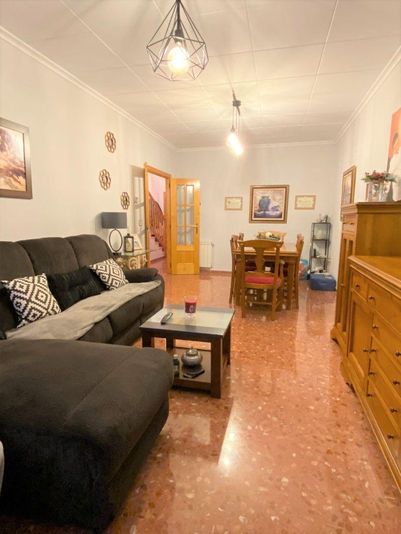 For sale of house in Chiva