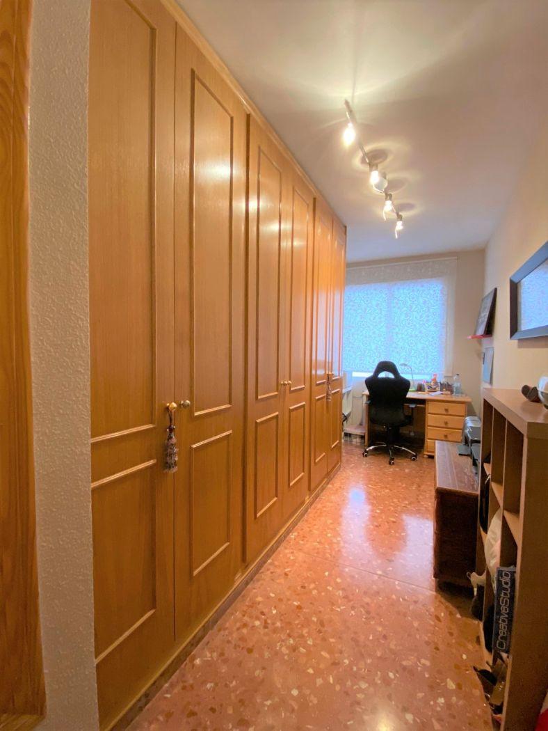 For sale of house in Chiva
