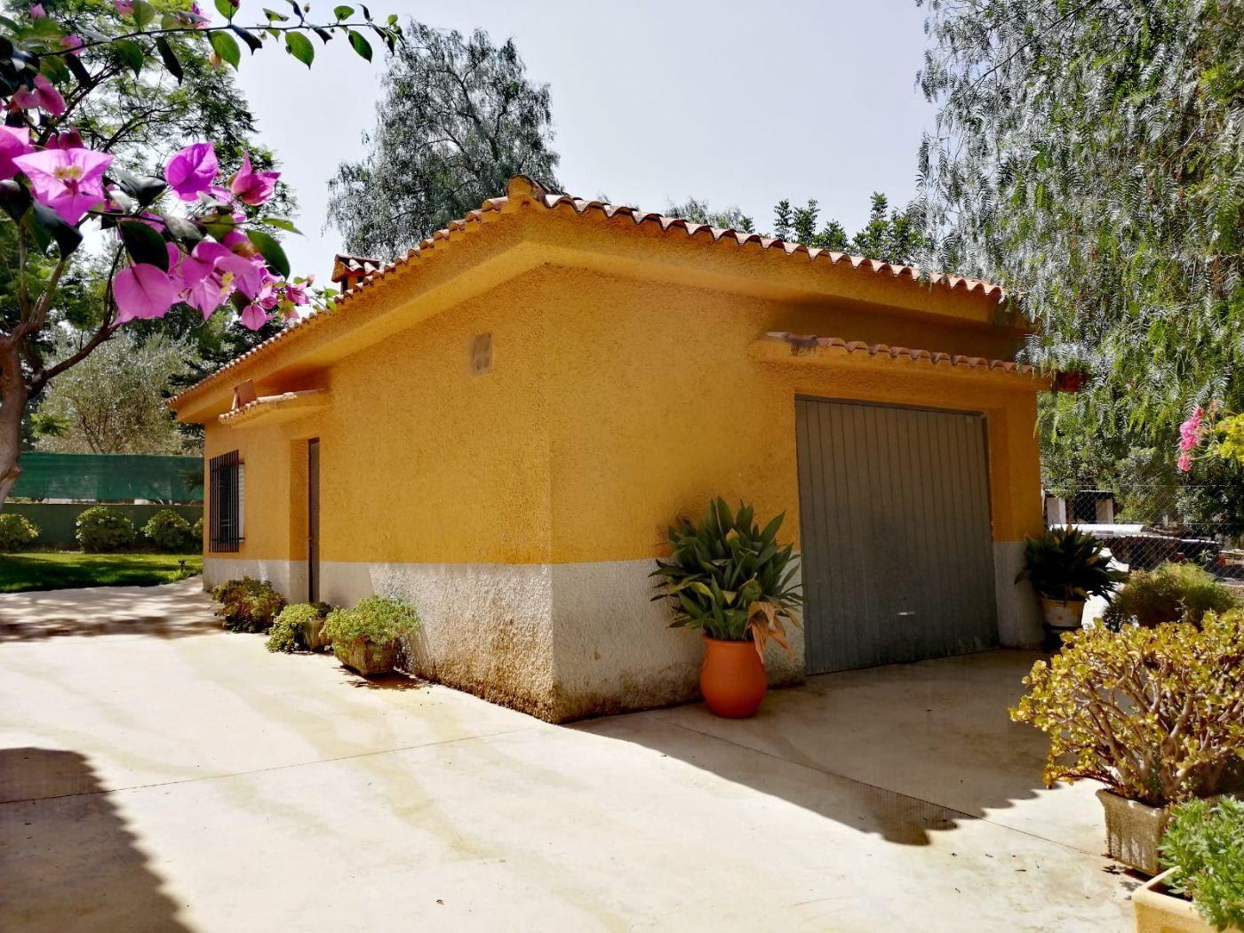 Venta de chalet en Chiva