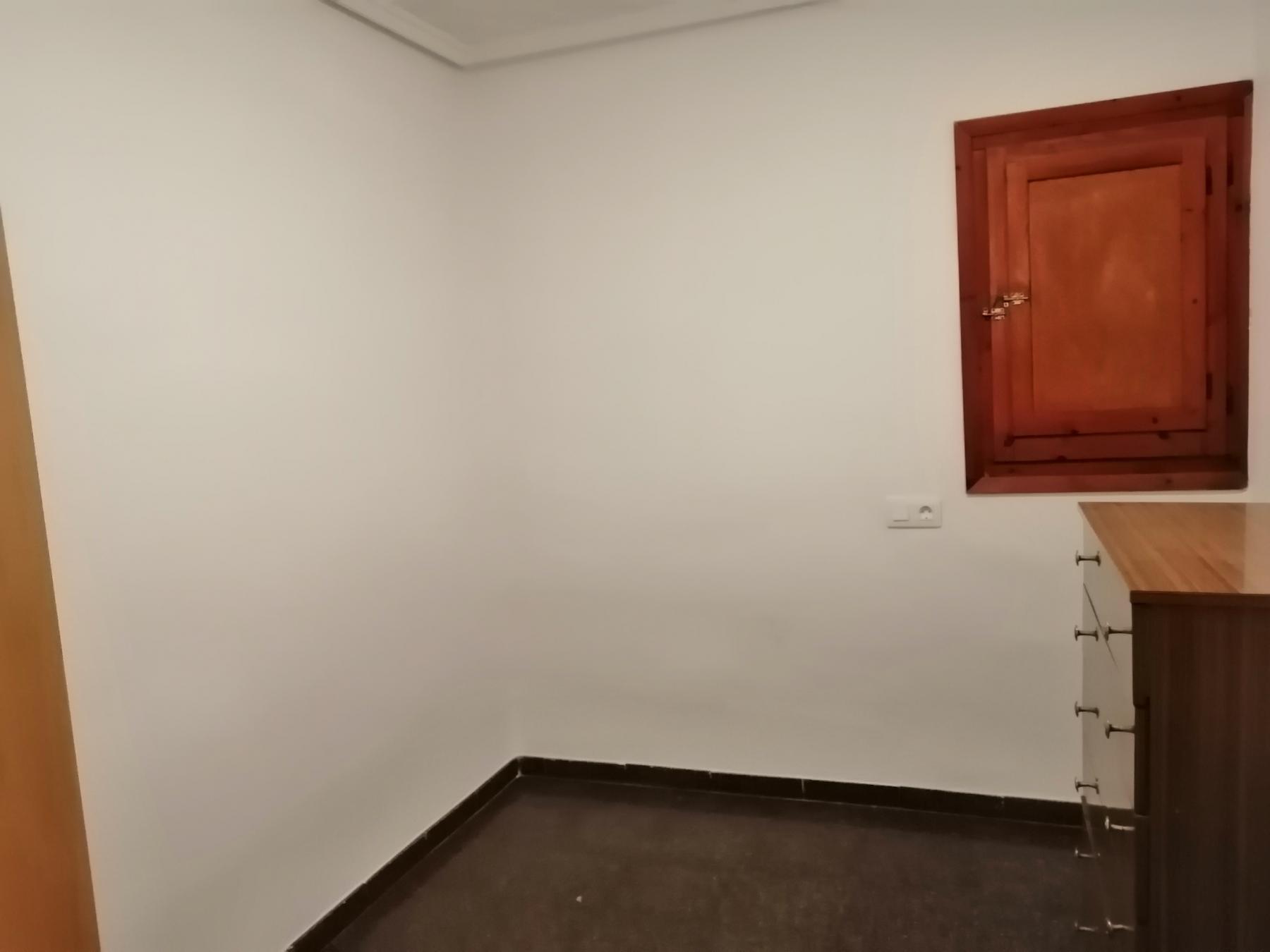 For sale of flat in Cheste