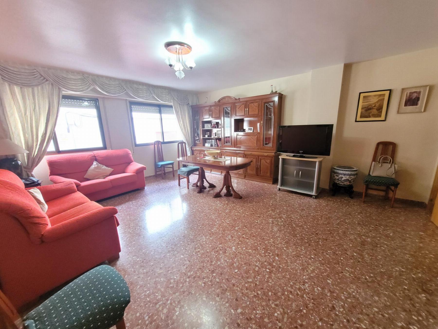 For sale of flat in Cheste