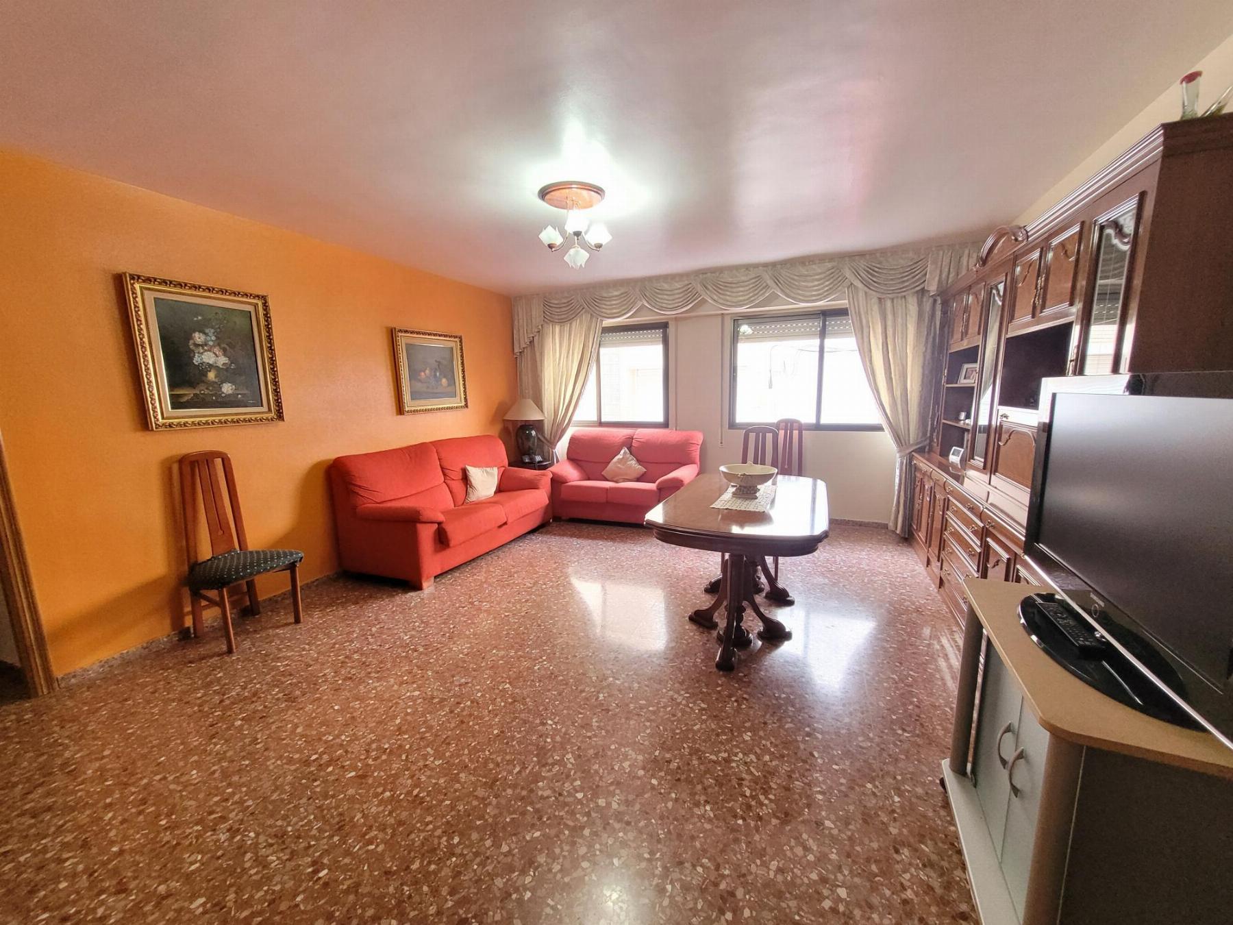 For sale of flat in Cheste