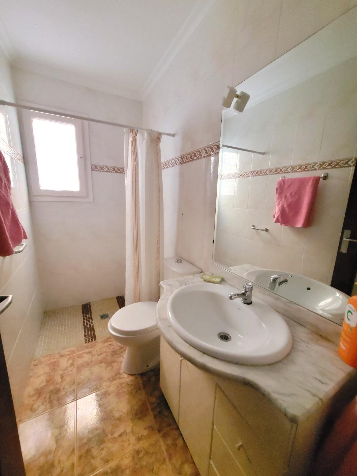 For sale of building in Cheste