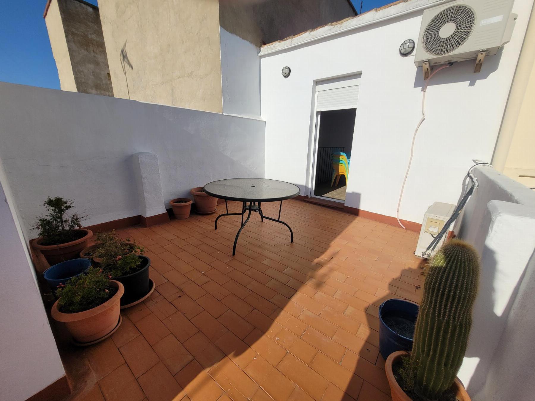 For sale of building in Cheste