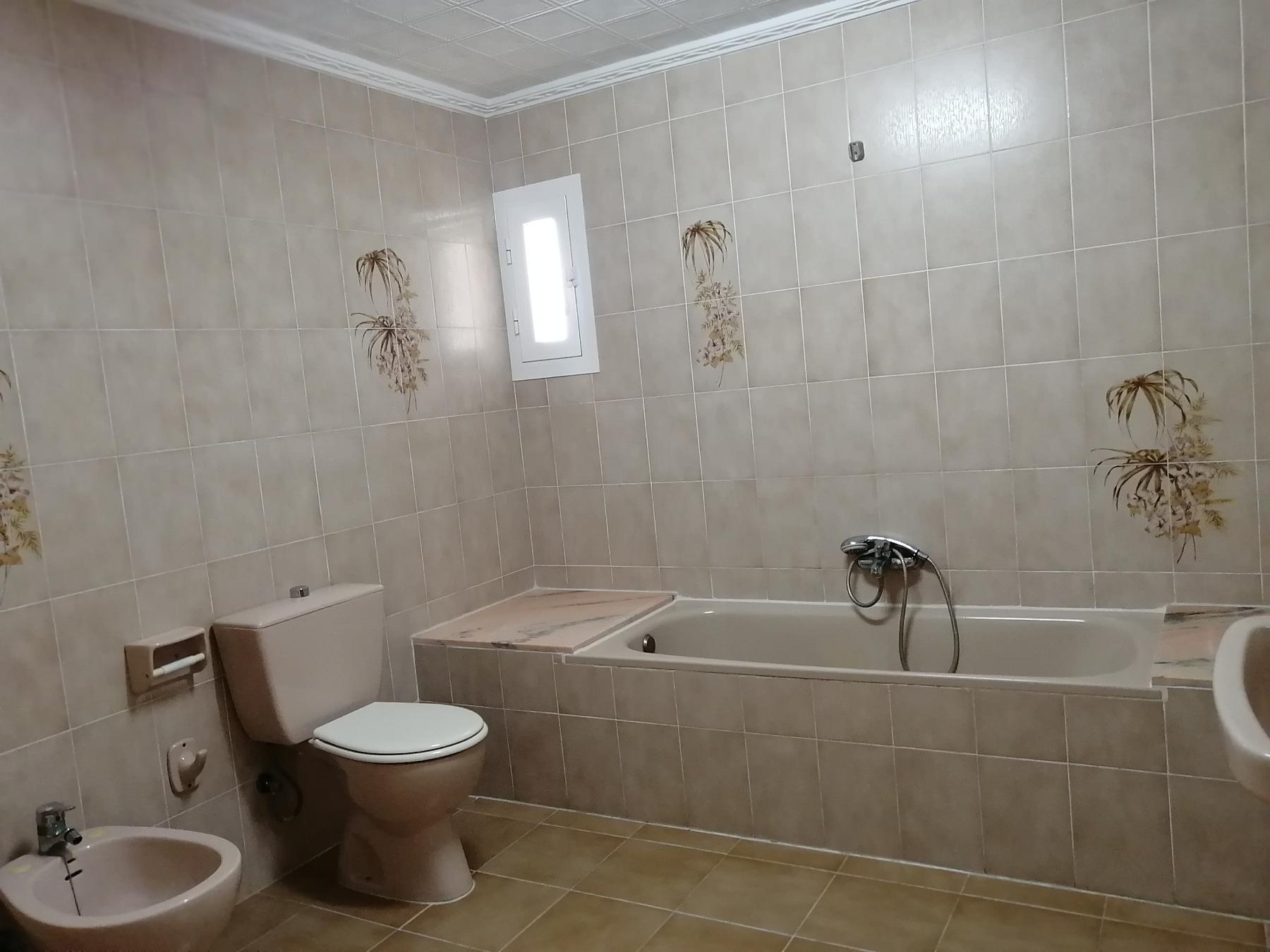 For sale of house in Cheste
