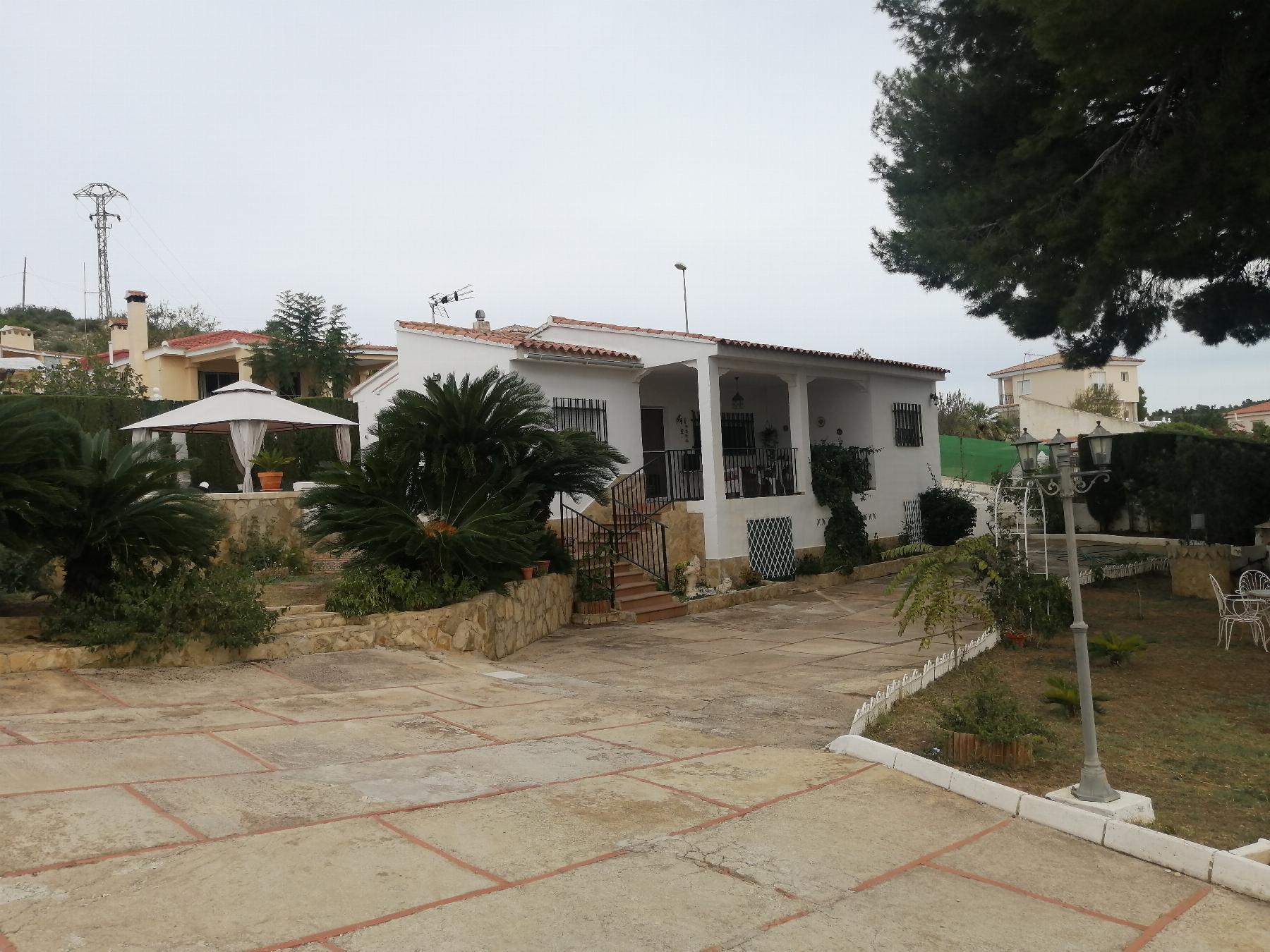 For sale of chalet in Cheste