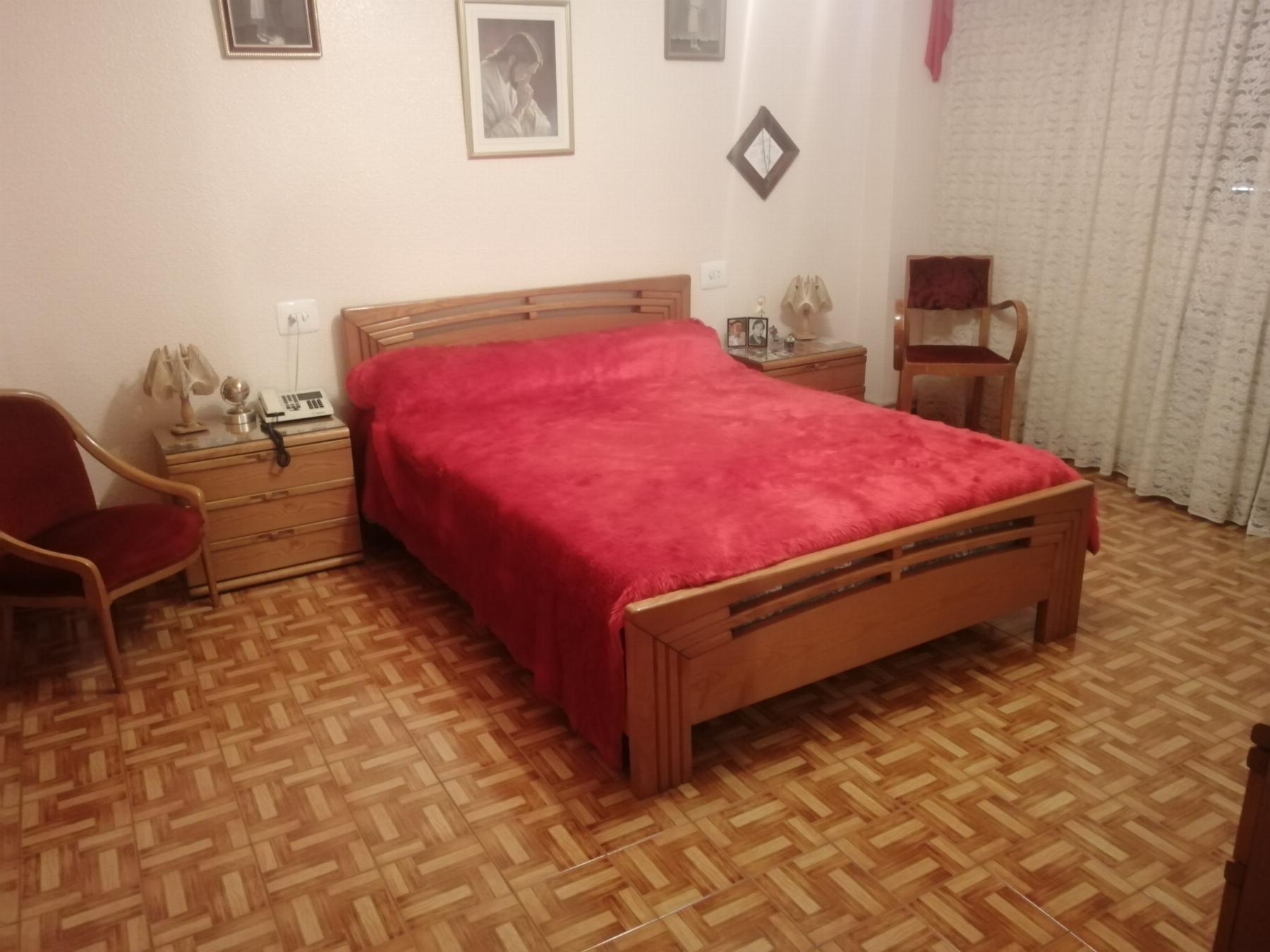 For sale of house in Cheste
