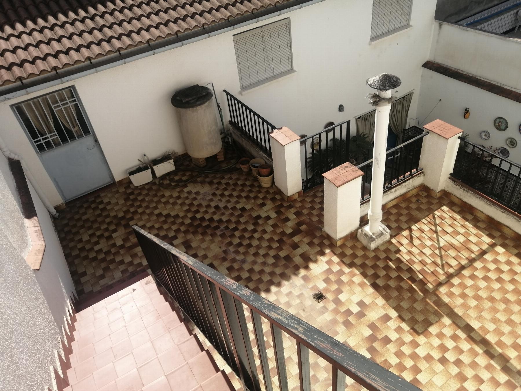 For sale of house in Cheste