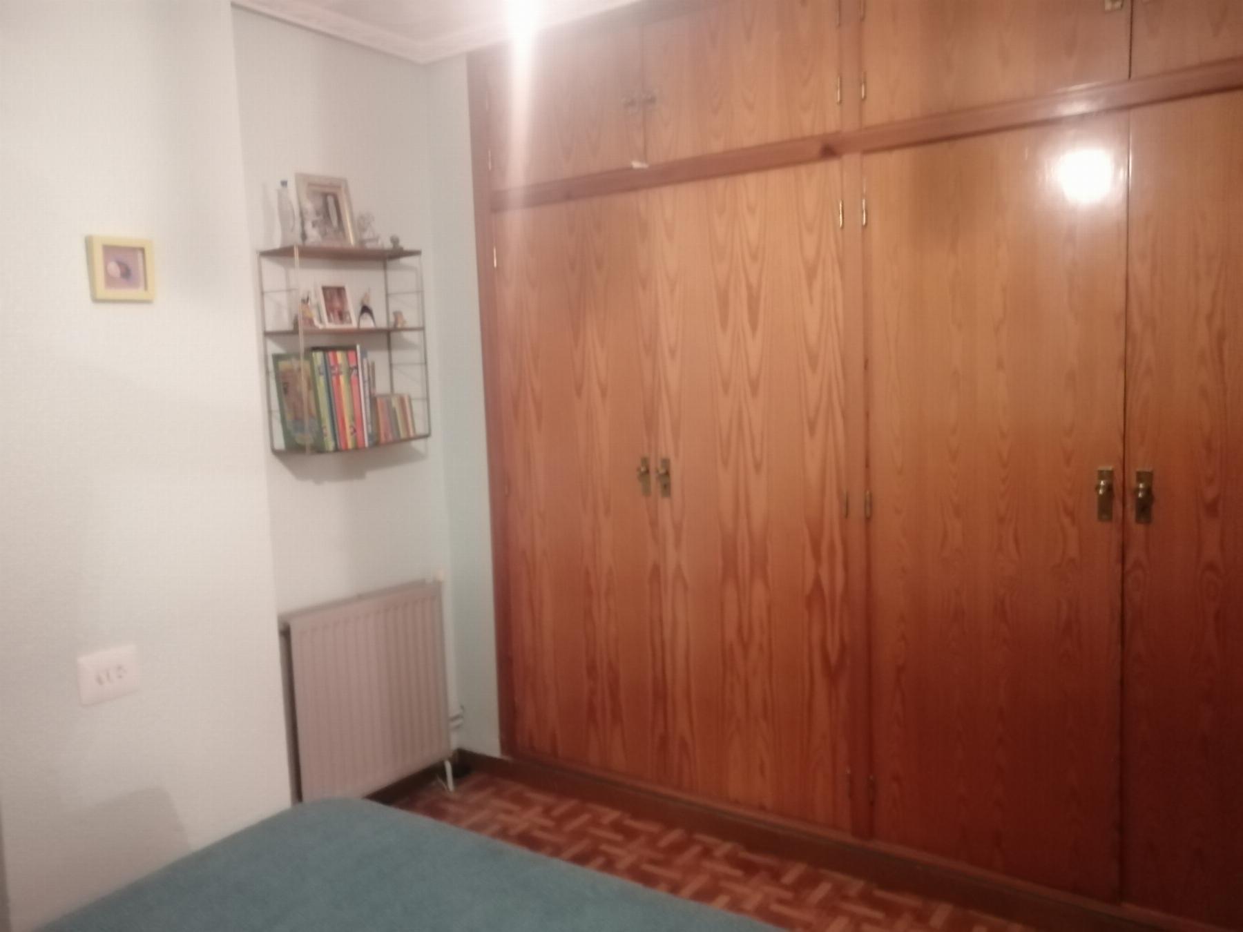For sale of house in Cheste