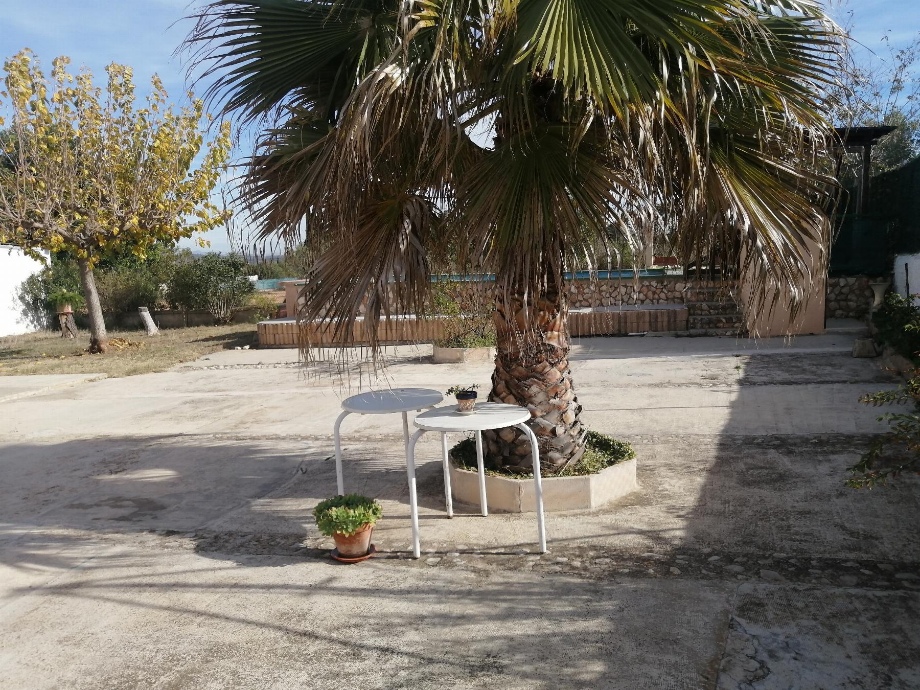 For sale of chalet in Chiva