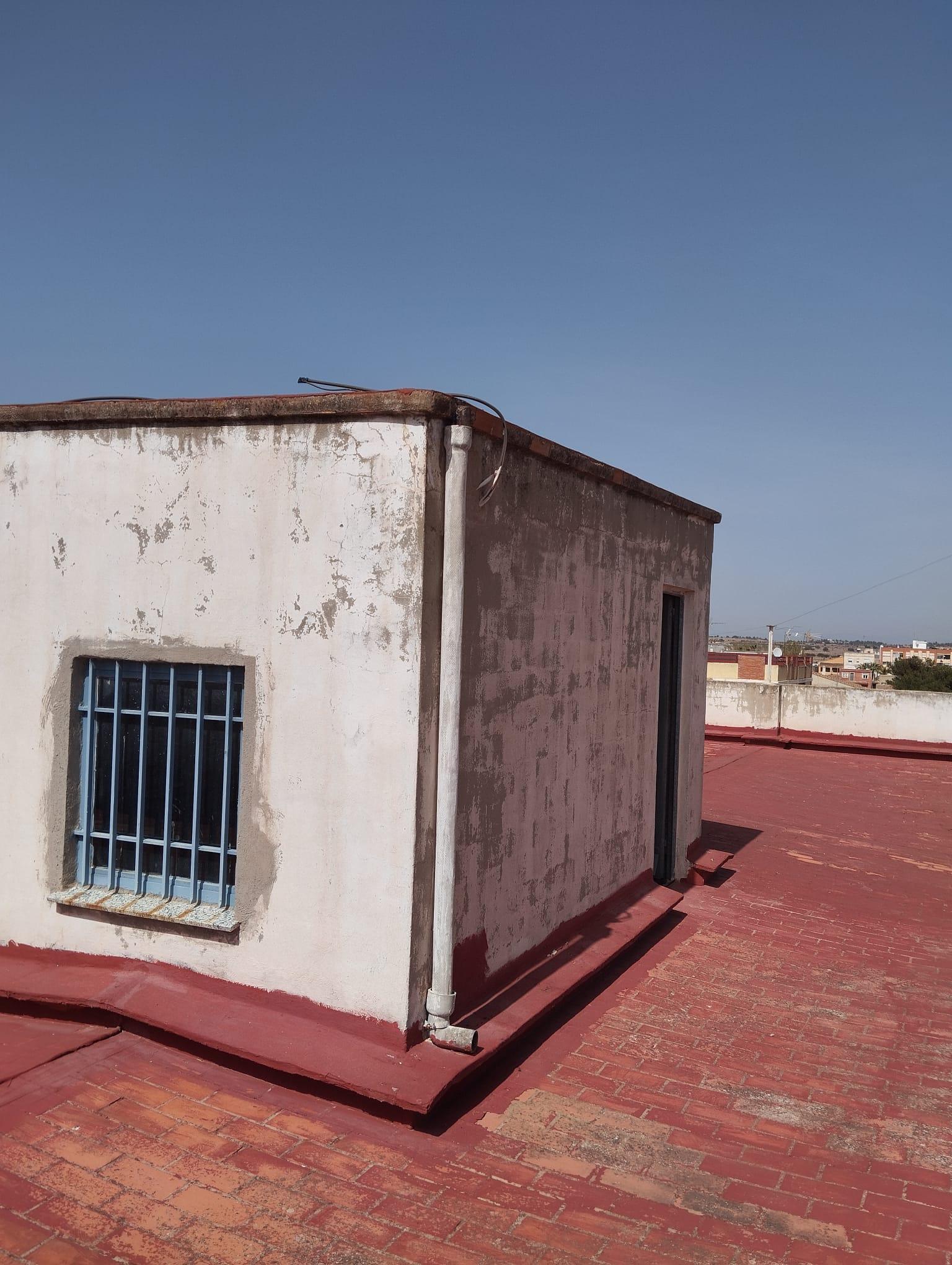 For sale of building in Cheste