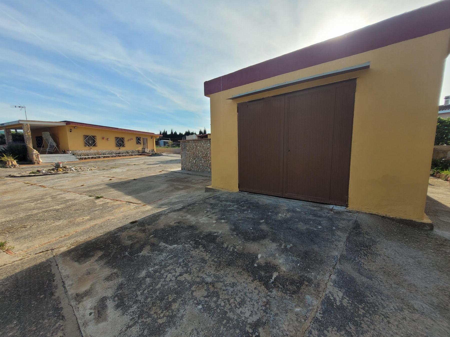 For sale of chalet in Cheste