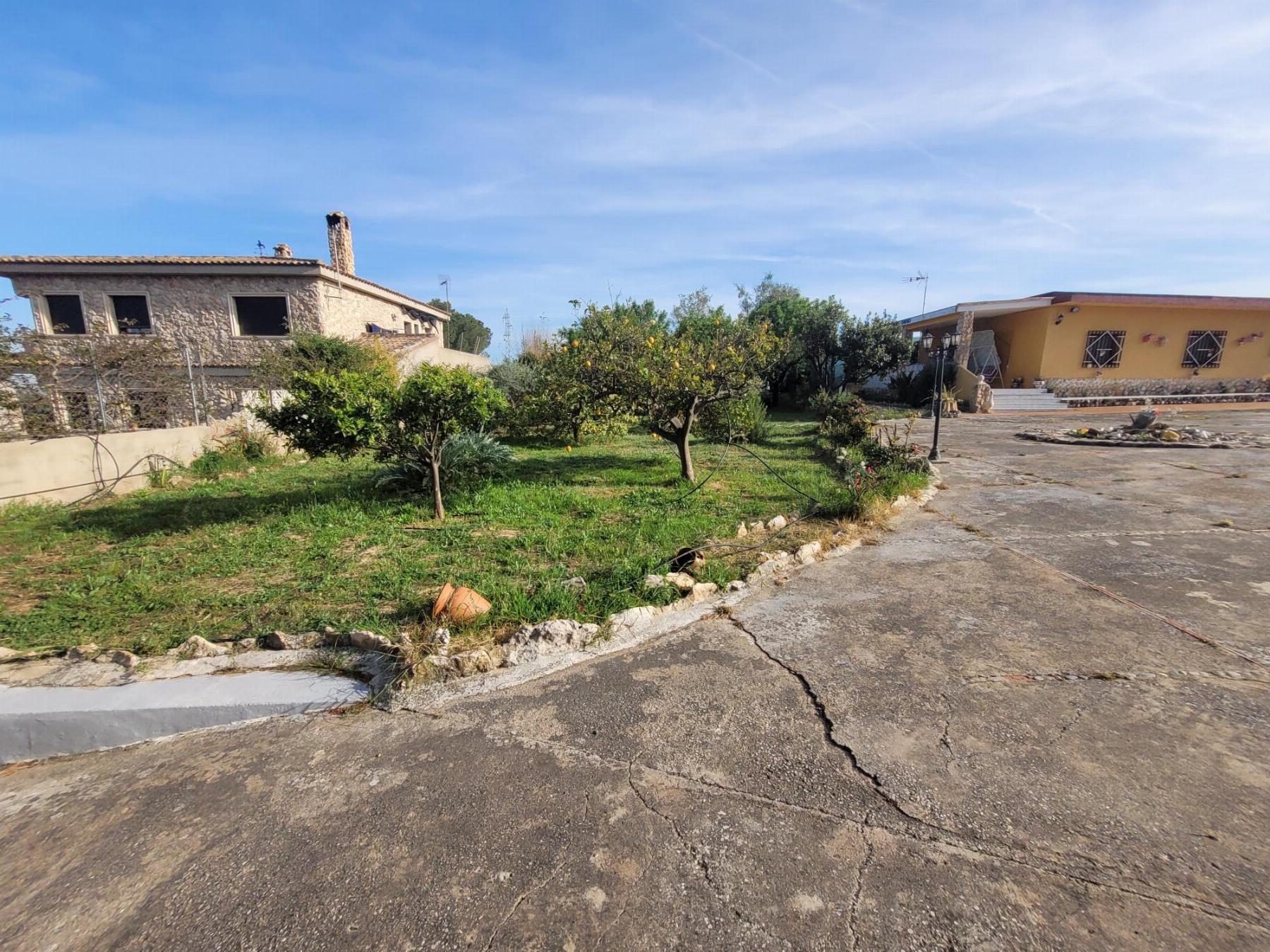 For sale of chalet in Cheste