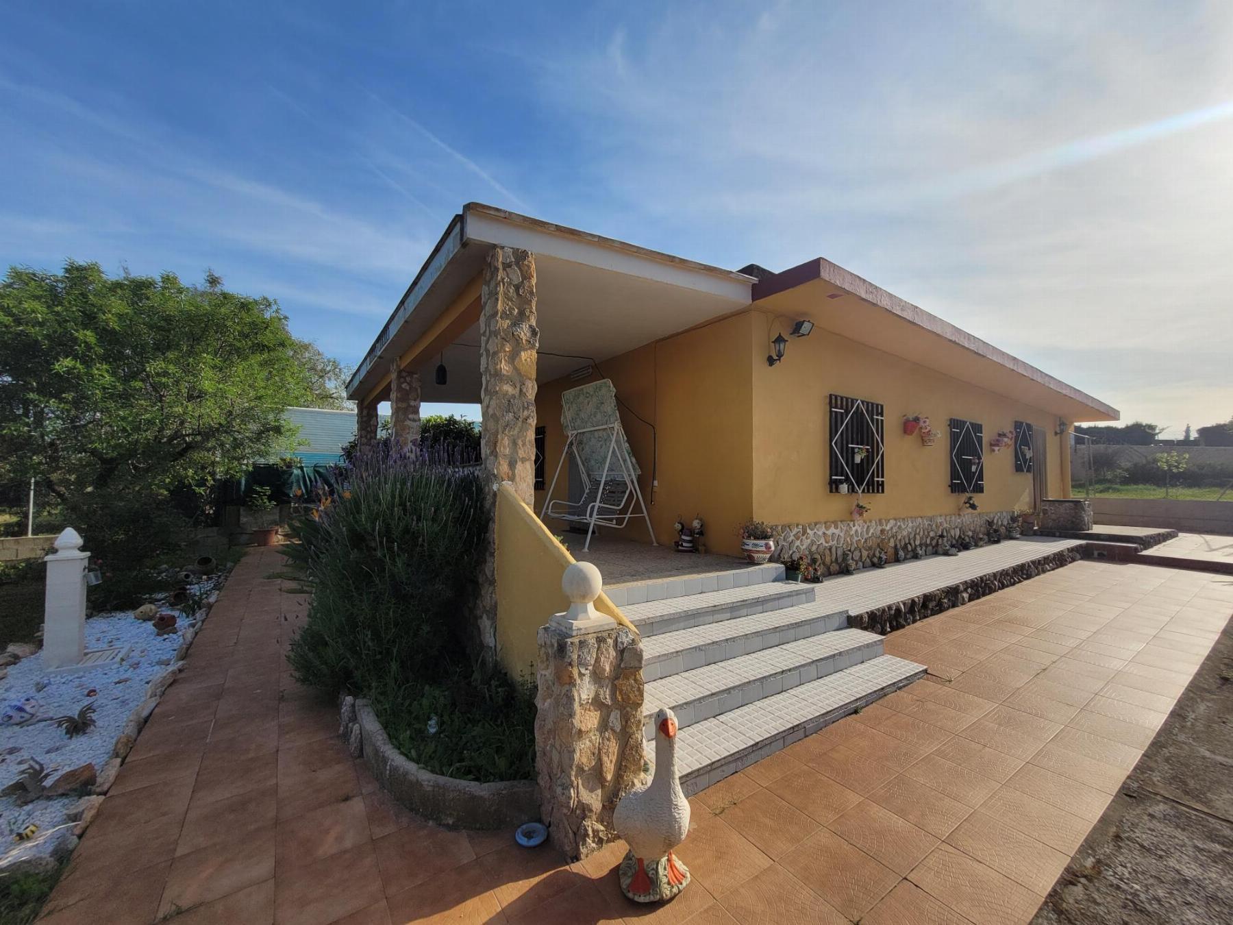 For sale of chalet in Cheste