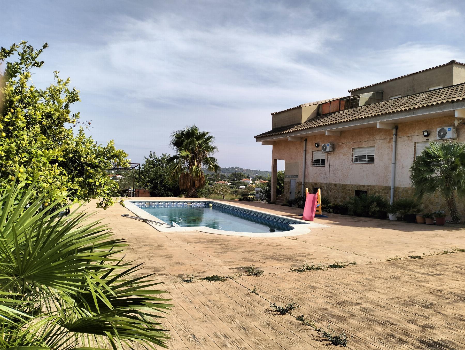 For sale of chalet in Cheste