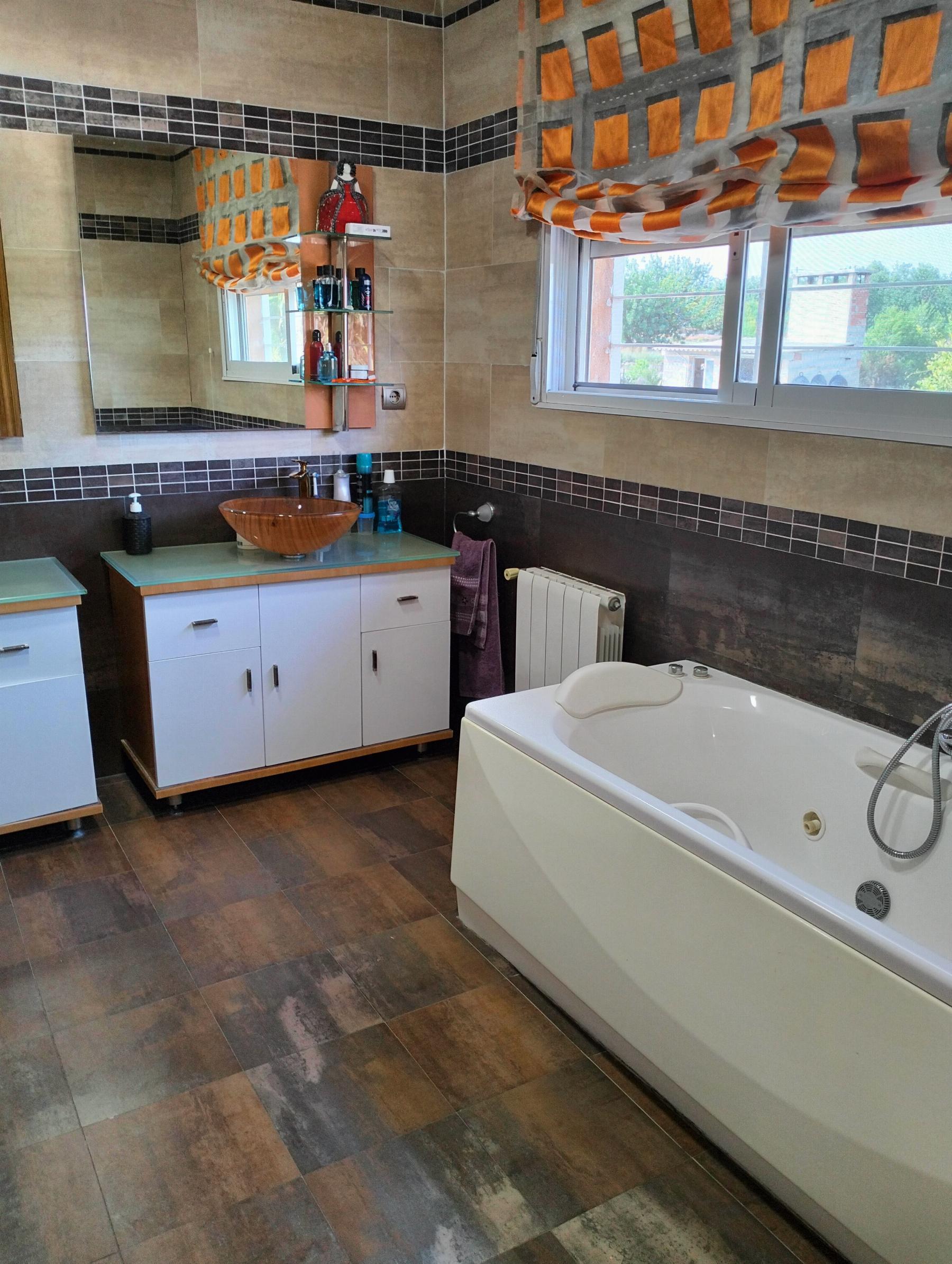 For sale of chalet in Cheste