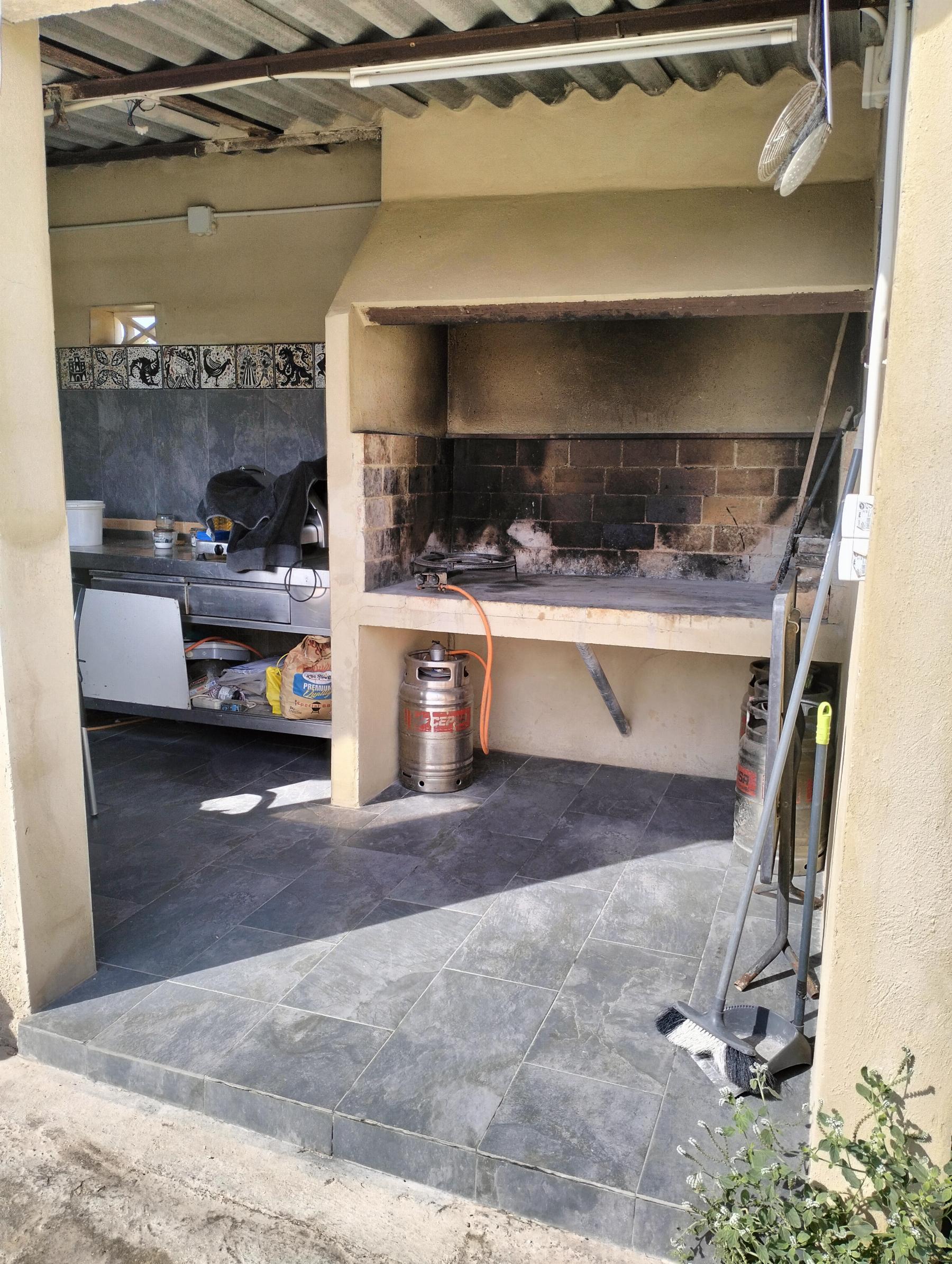 For sale of chalet in Cheste