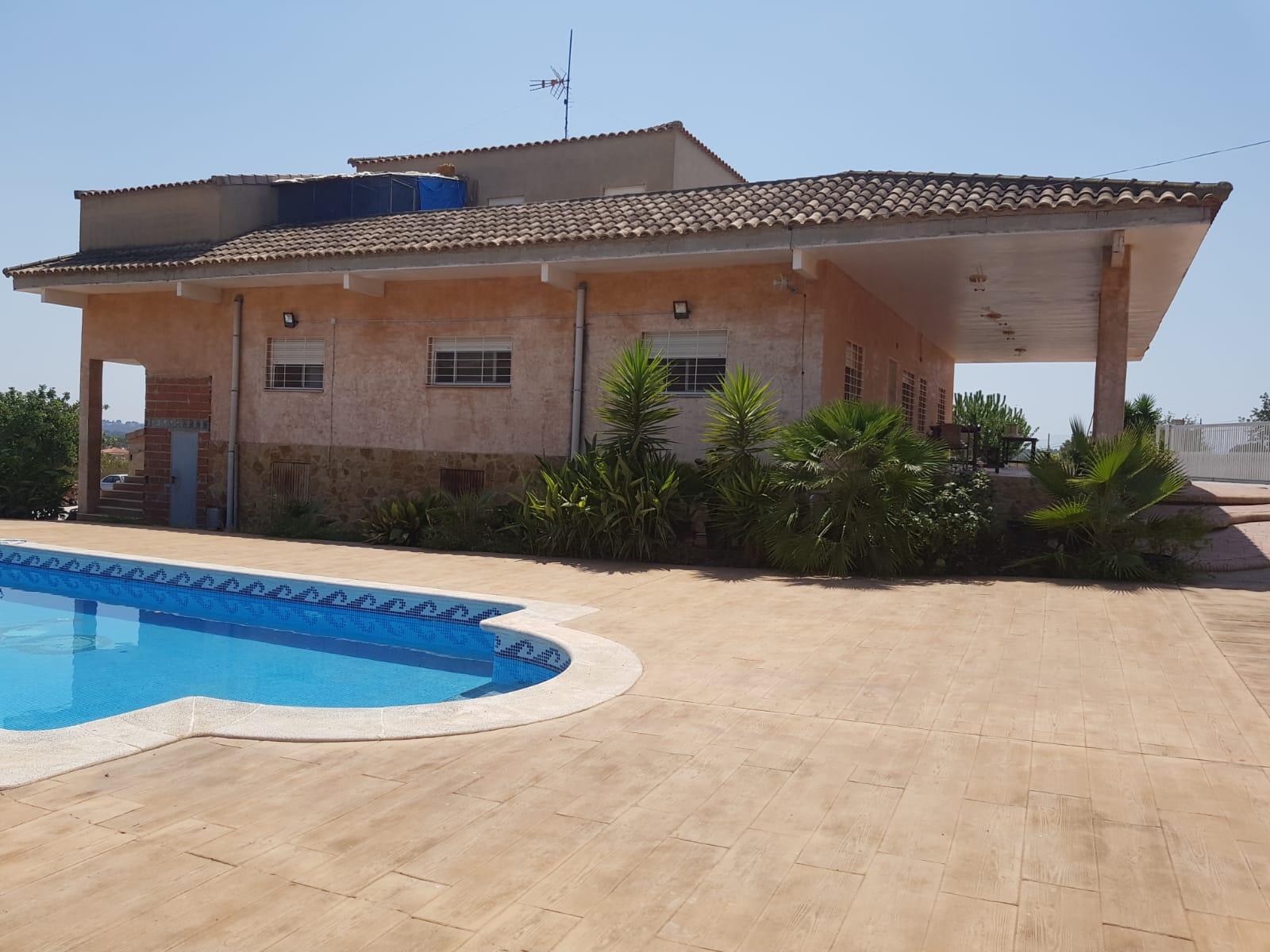 For sale of chalet in Cheste
