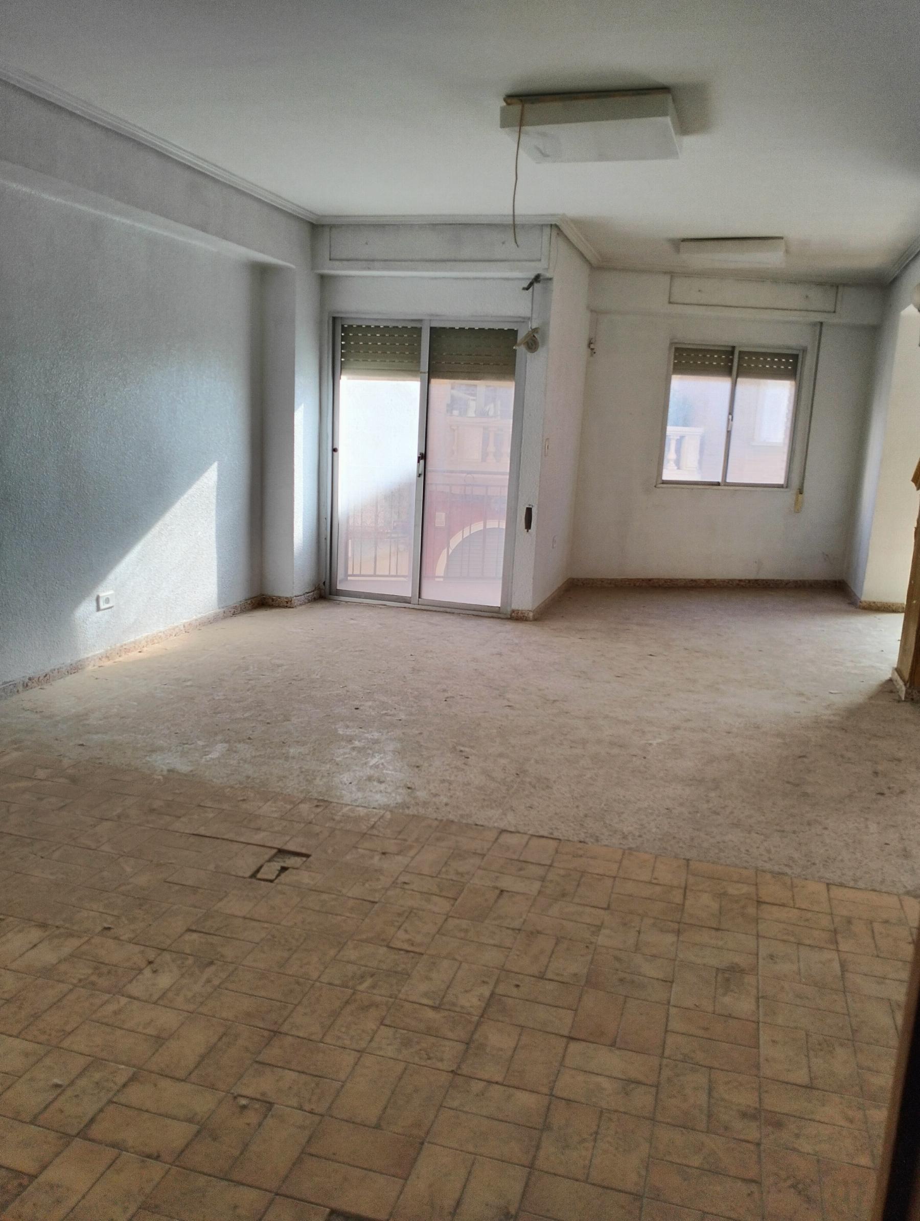 For sale of flat in Cheste