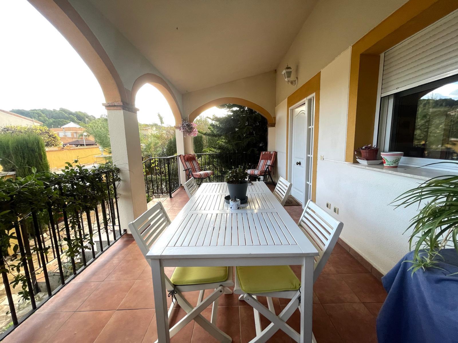 Venta de chalet en Chiva