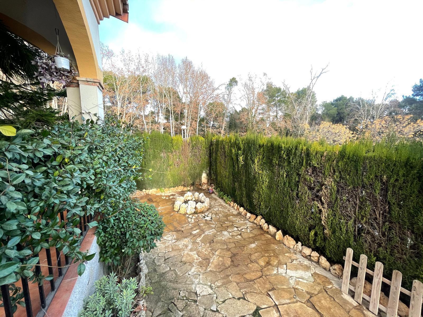 Venta de chalet en Chiva