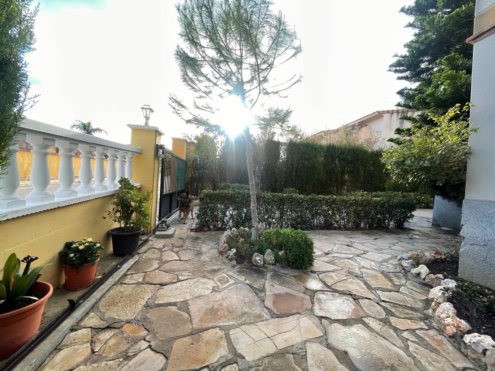 Venta de chalet en Chiva